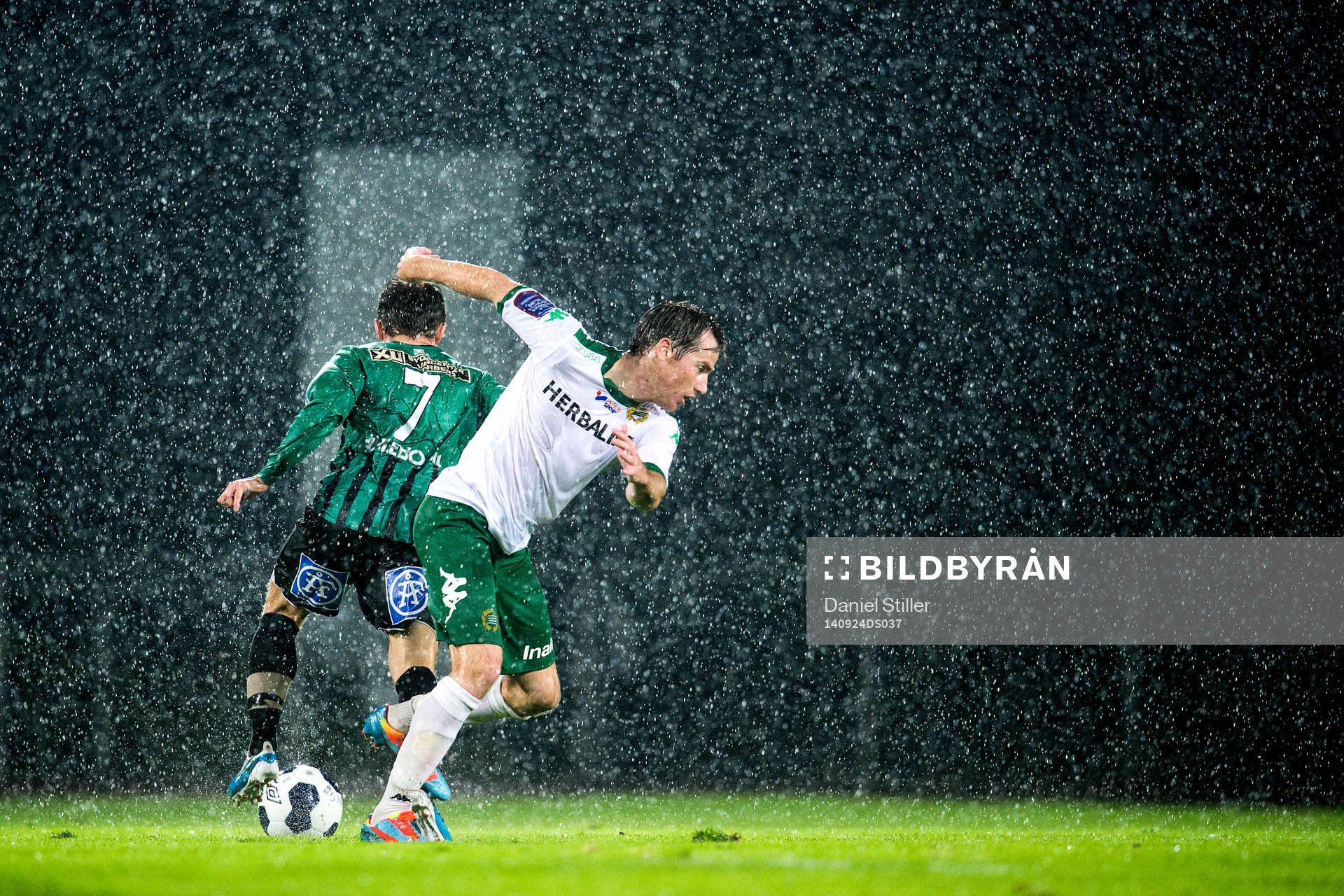 Varbergs Kujtim Bala och  Hammarbys Johan Persson