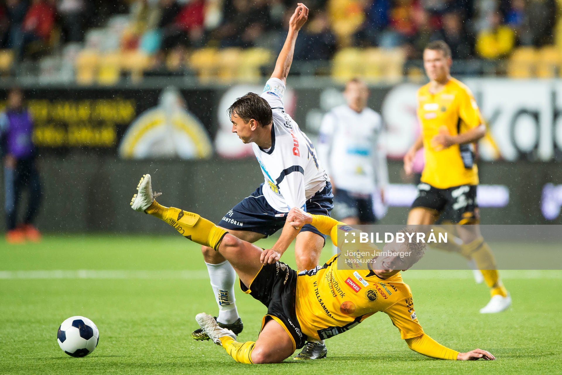 Kamp mellan Elfsborgs Per Frick och Gefles Marcus Hansson