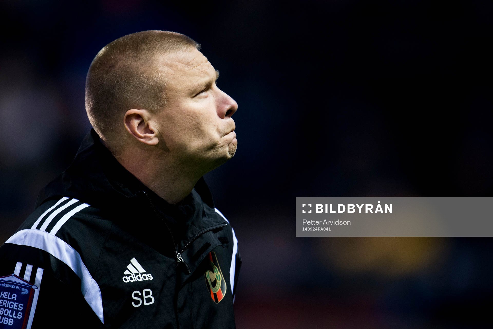 Brommapojkarnas tränare Stefan Billborn deppar