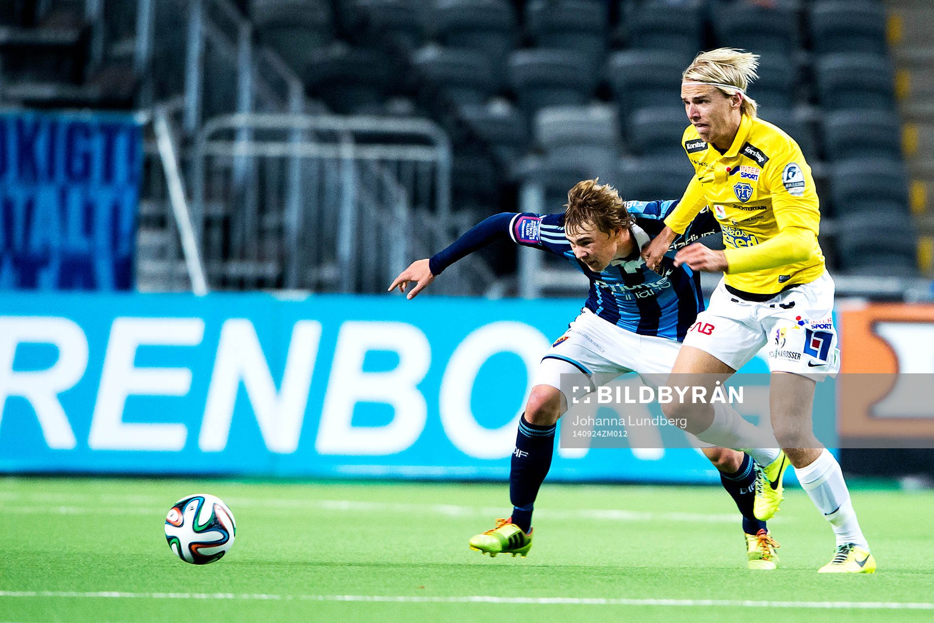 Djurgårdens Simon Tibbling och Falkenbergs Carl-Oscar