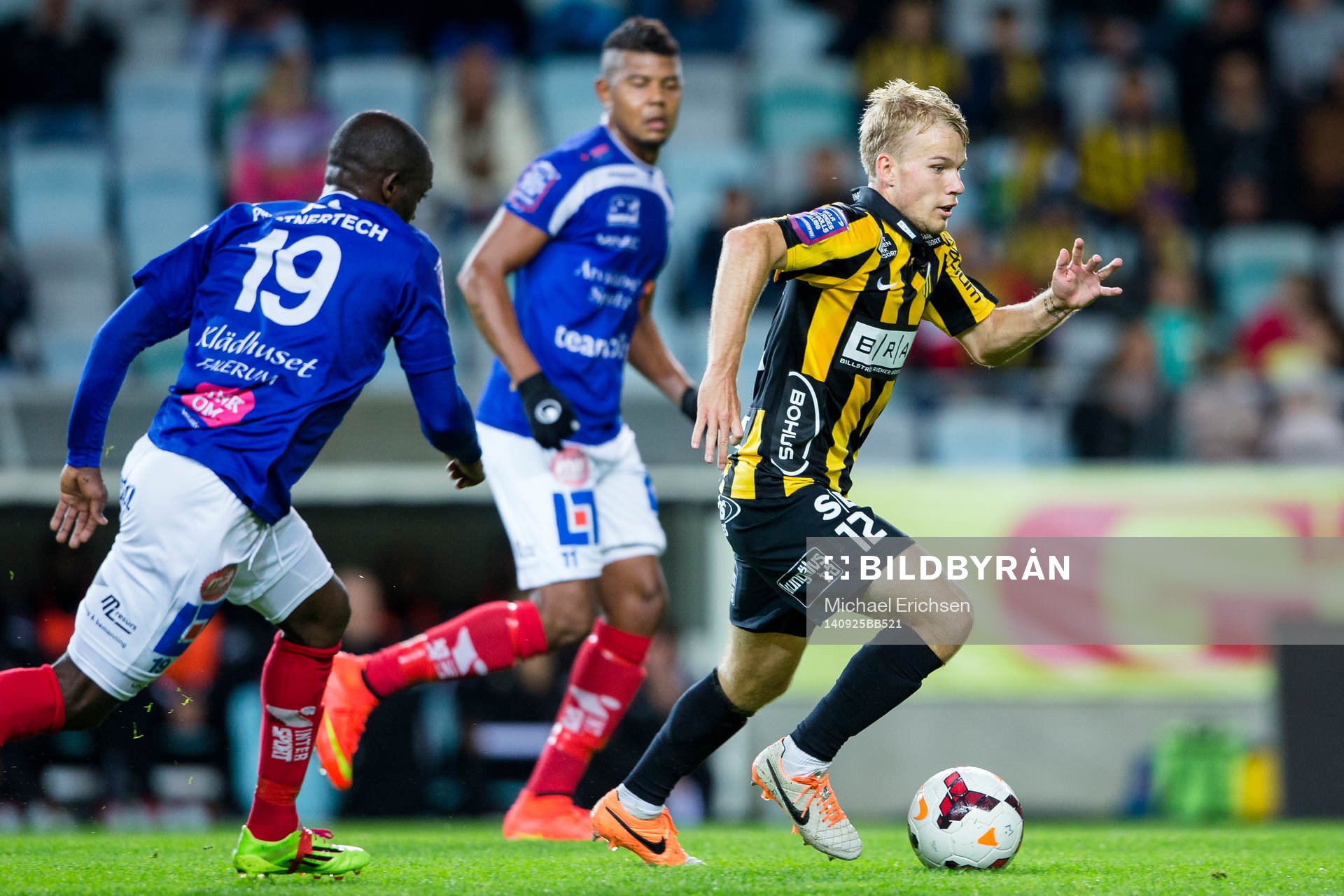 Häckens Oscar Lewicki steget före Åtvidabergs John Owoeri