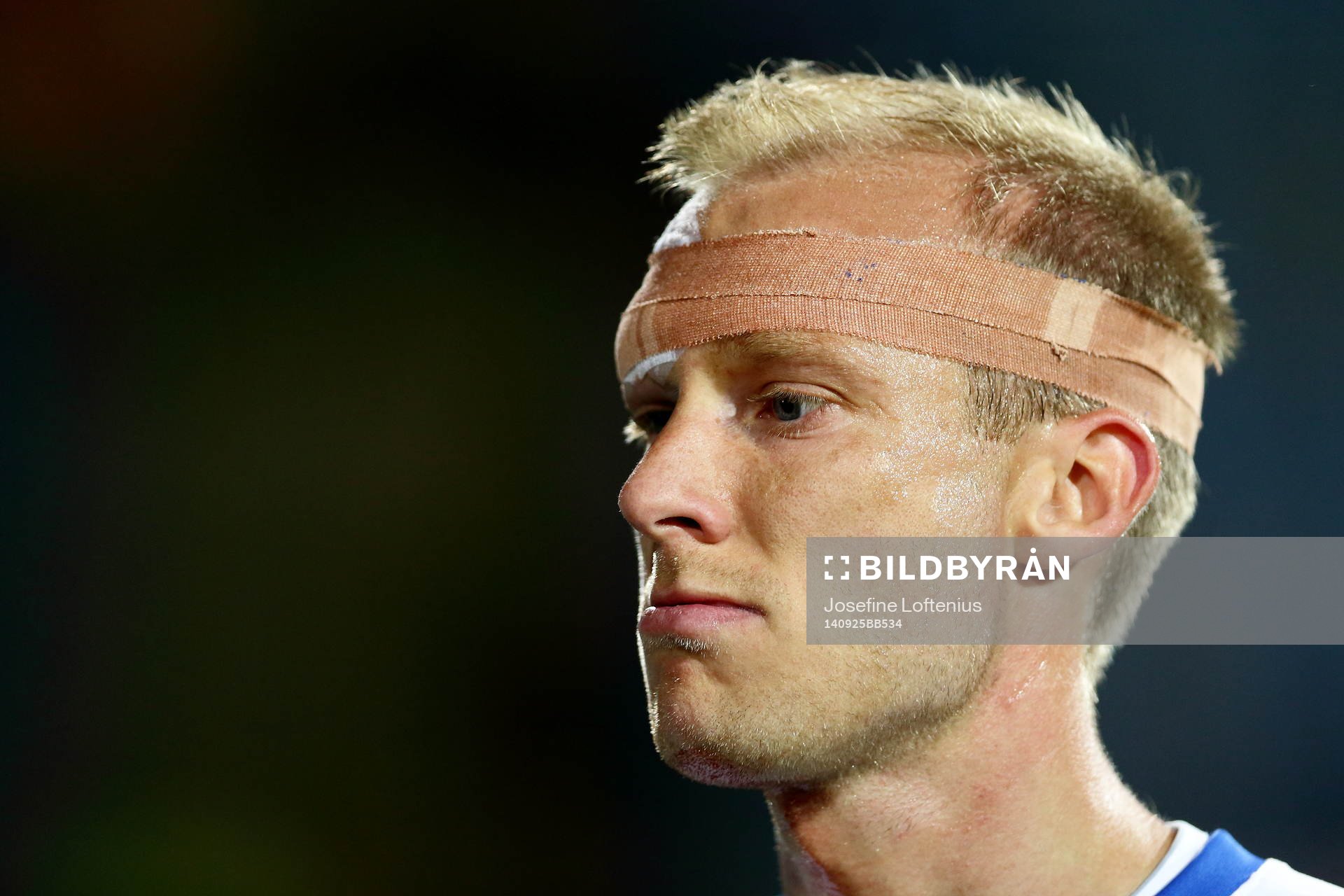 Norrköpings Andreas Johansson skadade sig och blev tejpad
