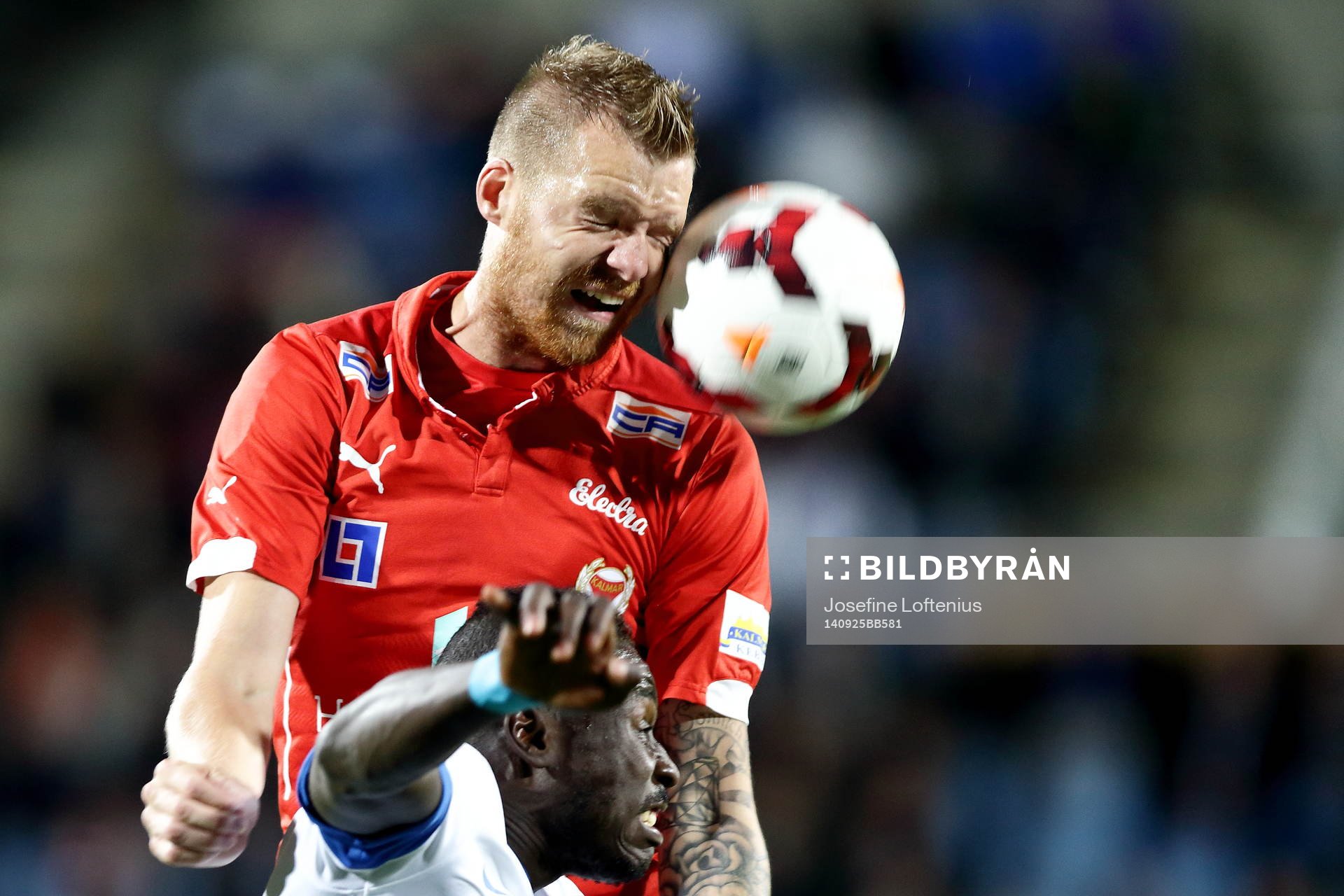 Kalmars Marcus Nilsson och Norrköpings Alhaji Kamara