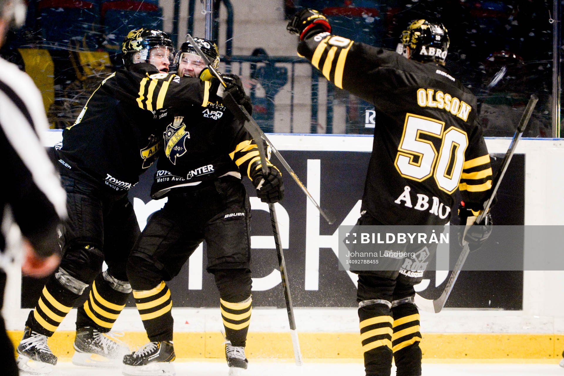 AIKs spelare jublar