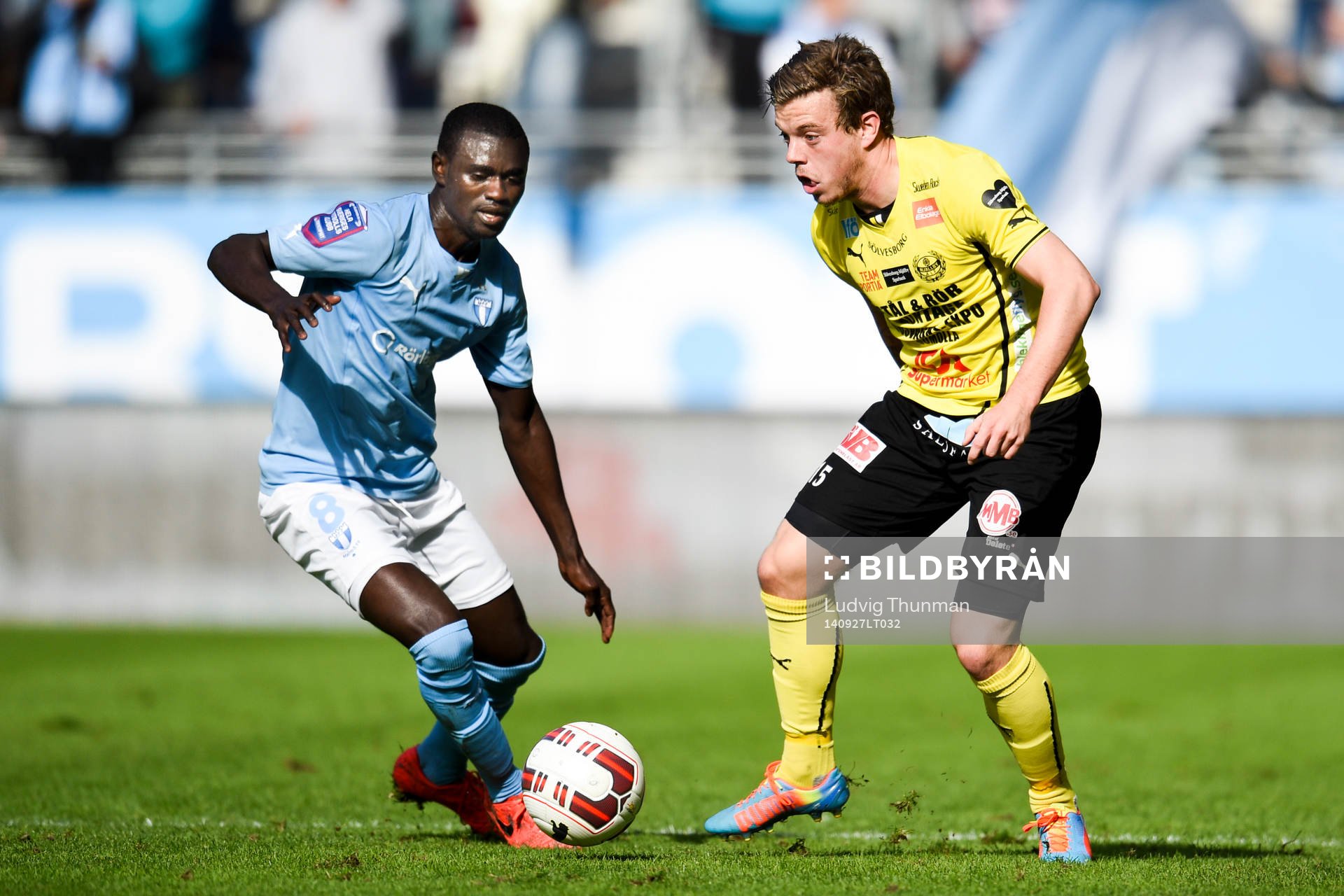 Malmö FFs Enock Kofi Adu och Mjällbys Viktor Nilsson