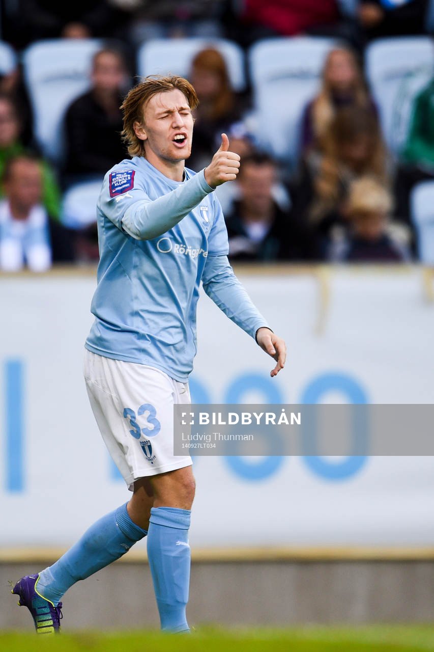 Malmö FFs Emil Forsberg gör tummen upp