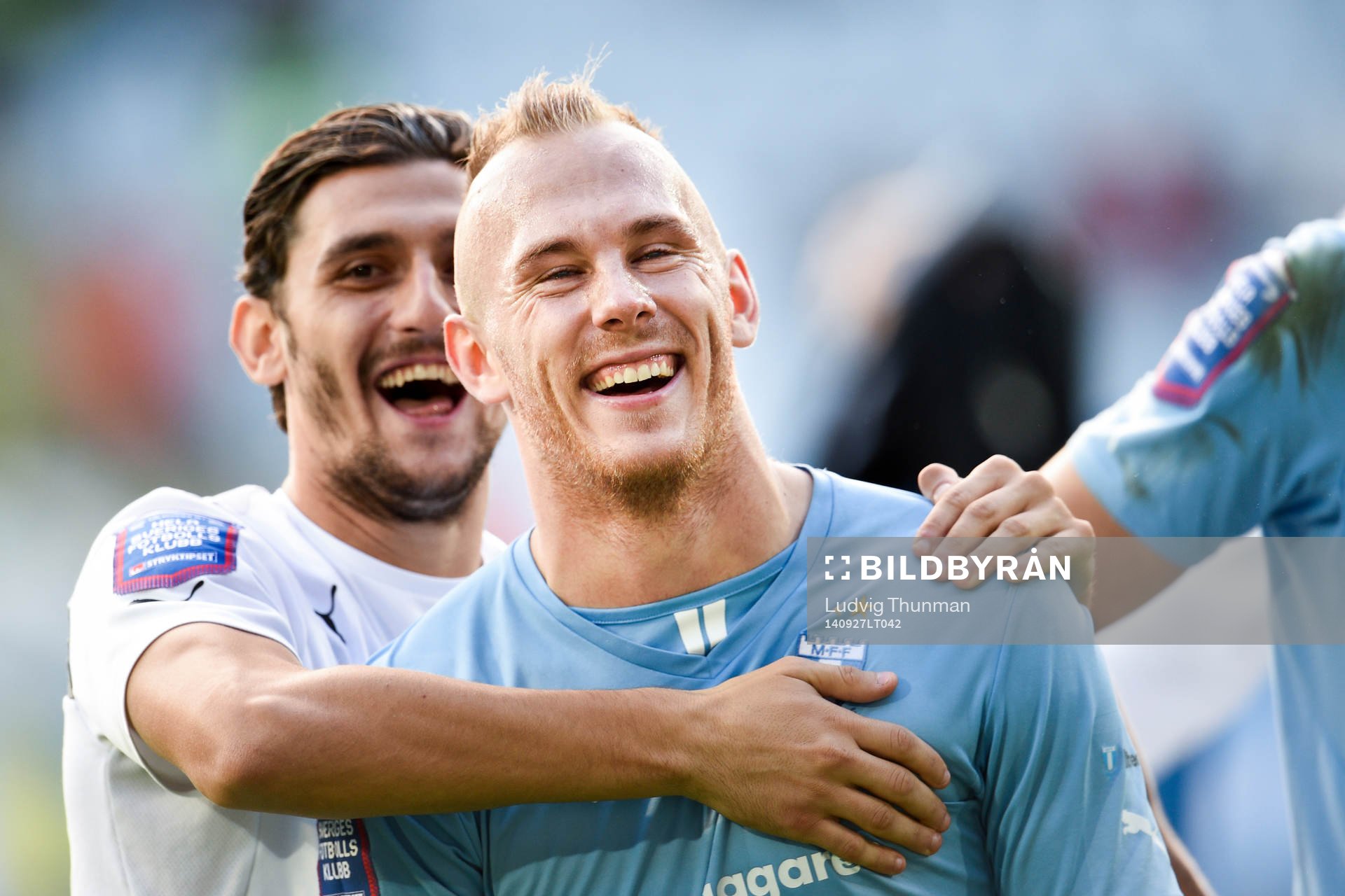 Malmö FFs Agon Mehmeti och Magnus Eriksson jublar