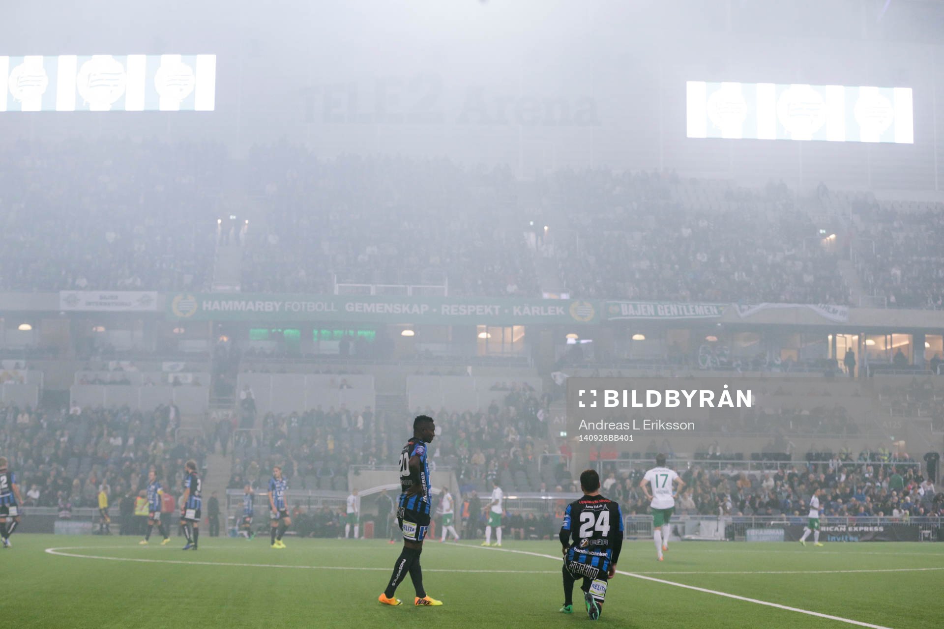 Sirius Moses Ogbu, Kerim Mrabti och övriga spelare väntar