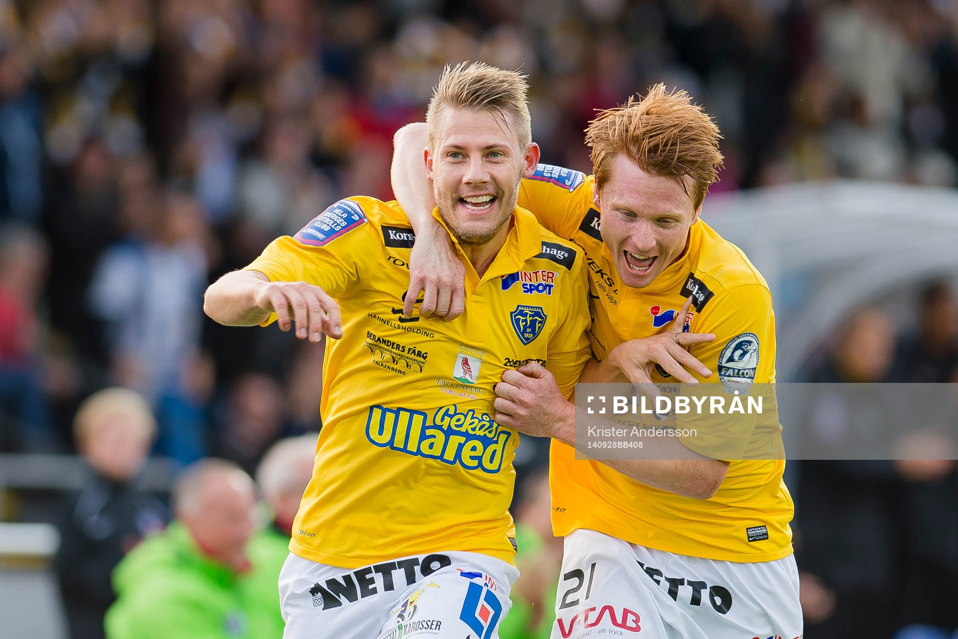 Falkenbergs Patrik Ingelsten och Dan Keat jublar