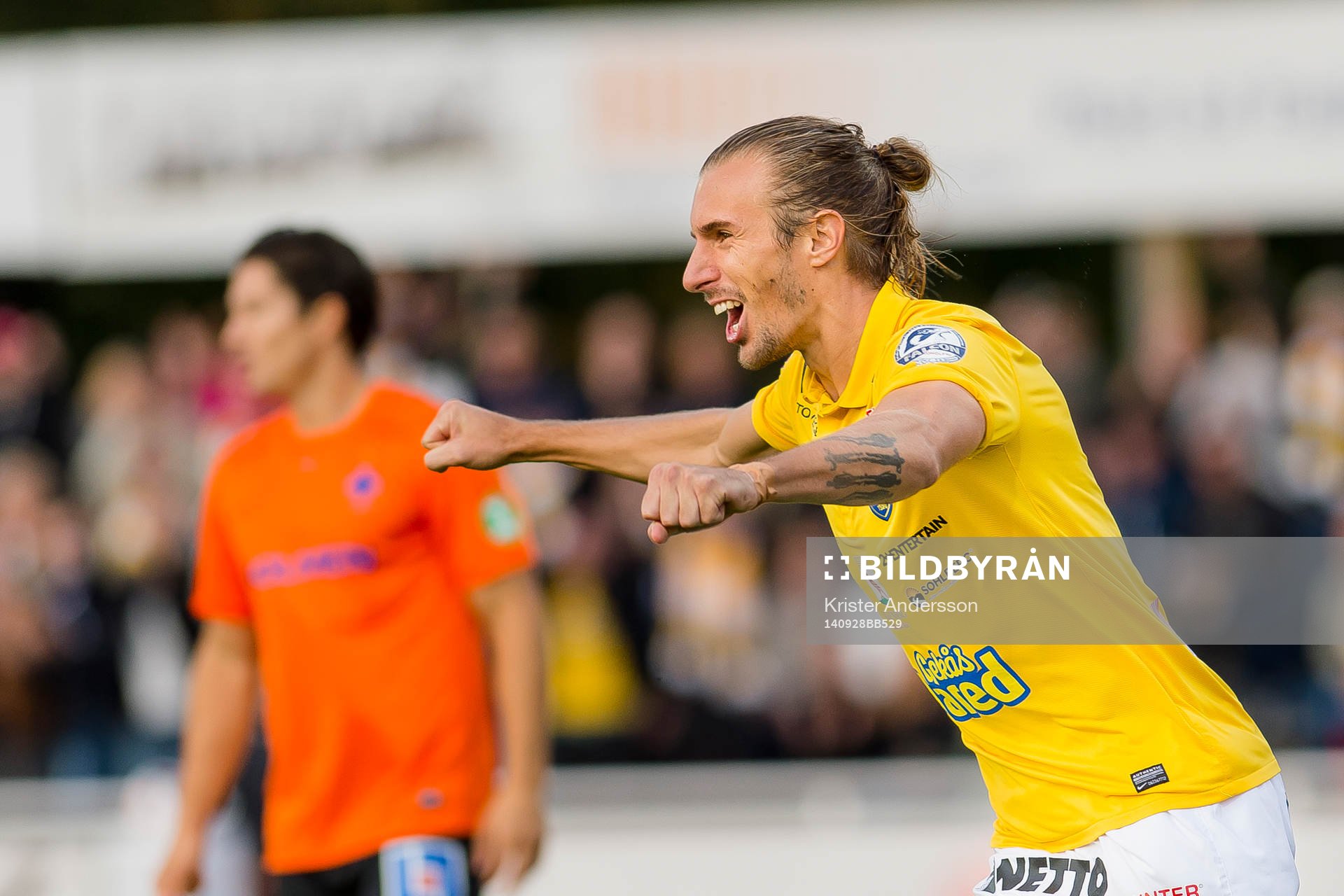 Falkenbergs Tobias Carlsson jublar