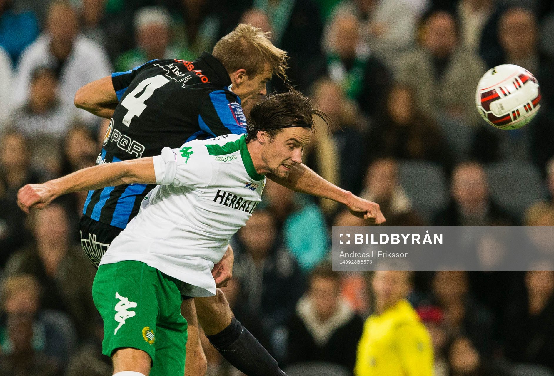 Sirius Oscar Pehrsson i en nickduell med Hammarbys Linus