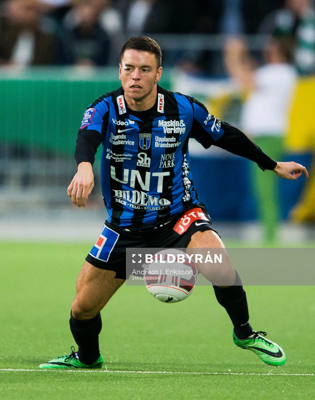 Sirius Kerim Mrabti med bollen