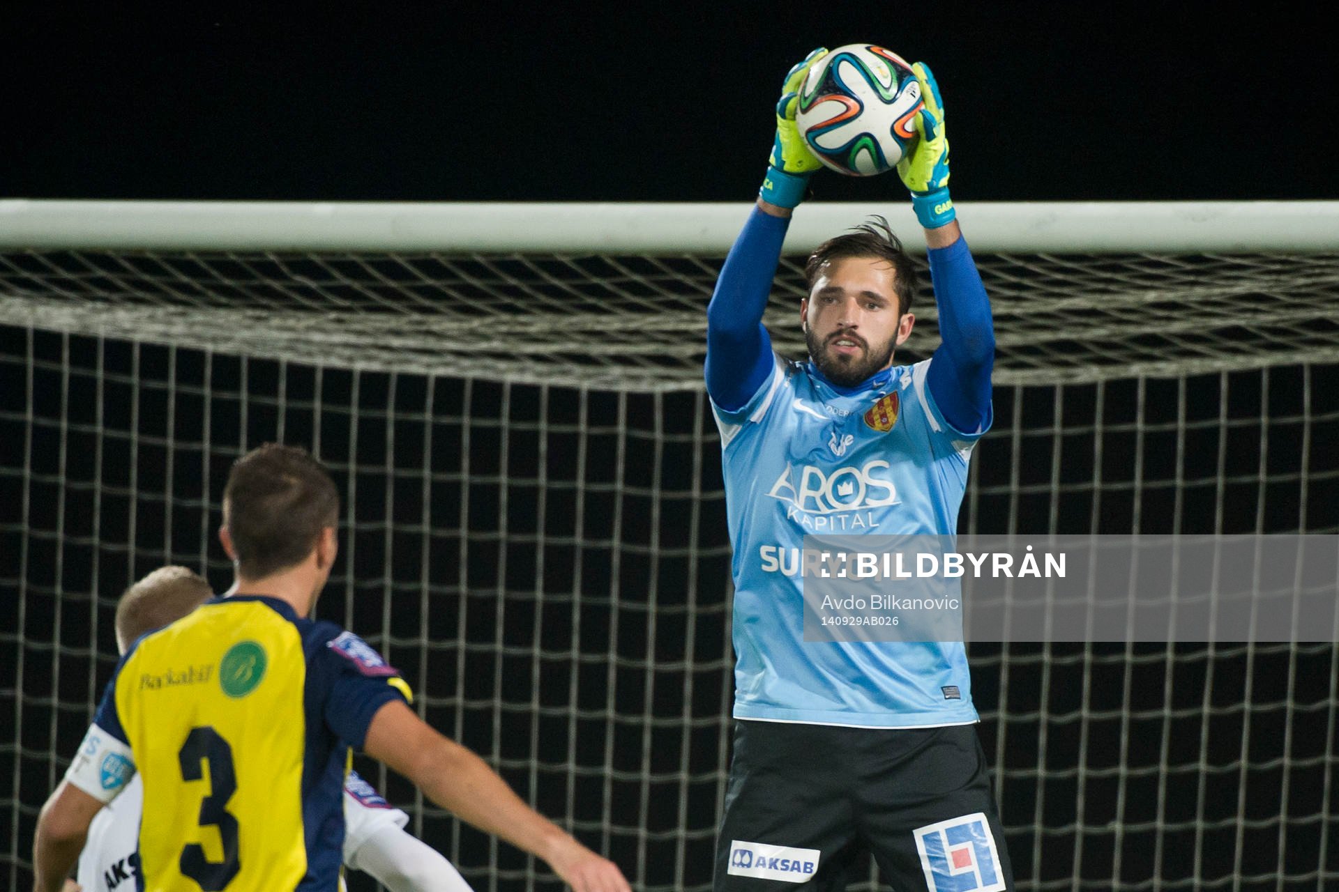 Syrianskas målvakt Dejan Garaca under fotbollmatchen i Superettan mellan Ängelholm och Syrianska den 29 September 2014 i Ängelholm.