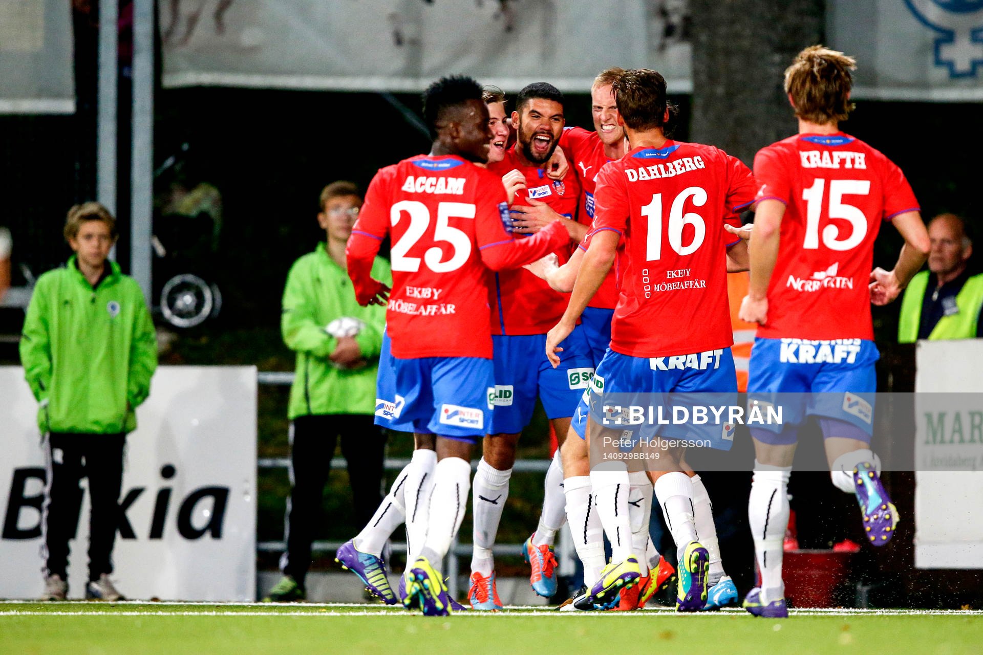 Helsingborgs Victor Palsson jublar