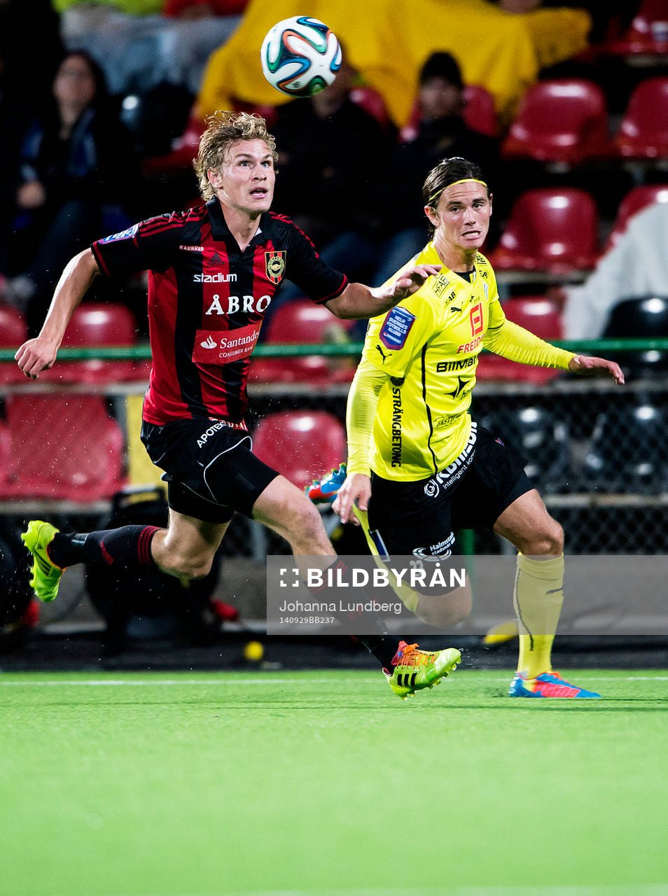Brommapojkarnas Carl Starfelt och Halmstads Marcus Antonsson