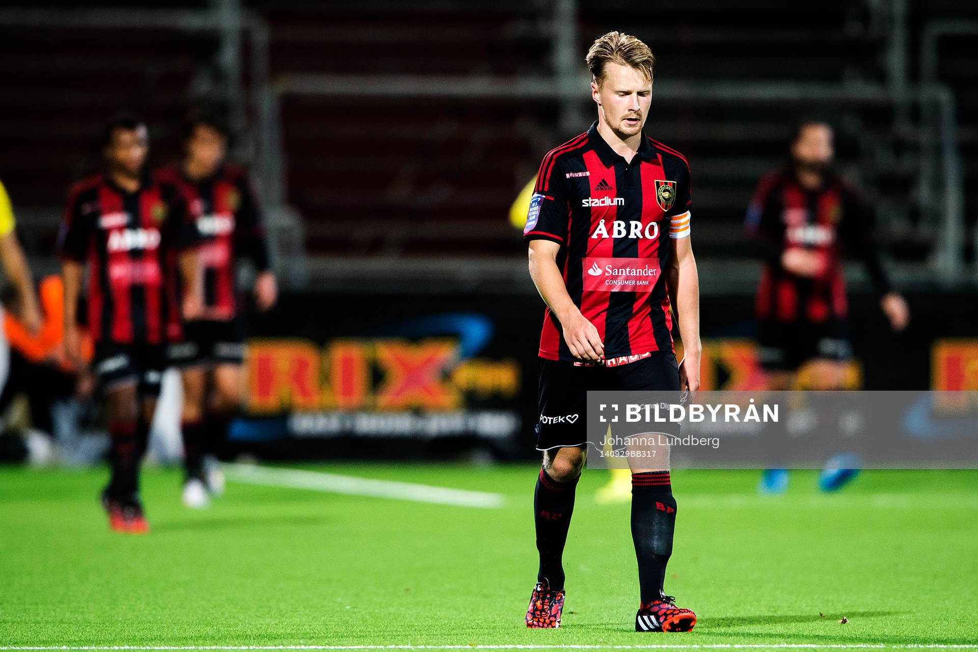 Brommapojkarnas Jacob Une Larsson deppar