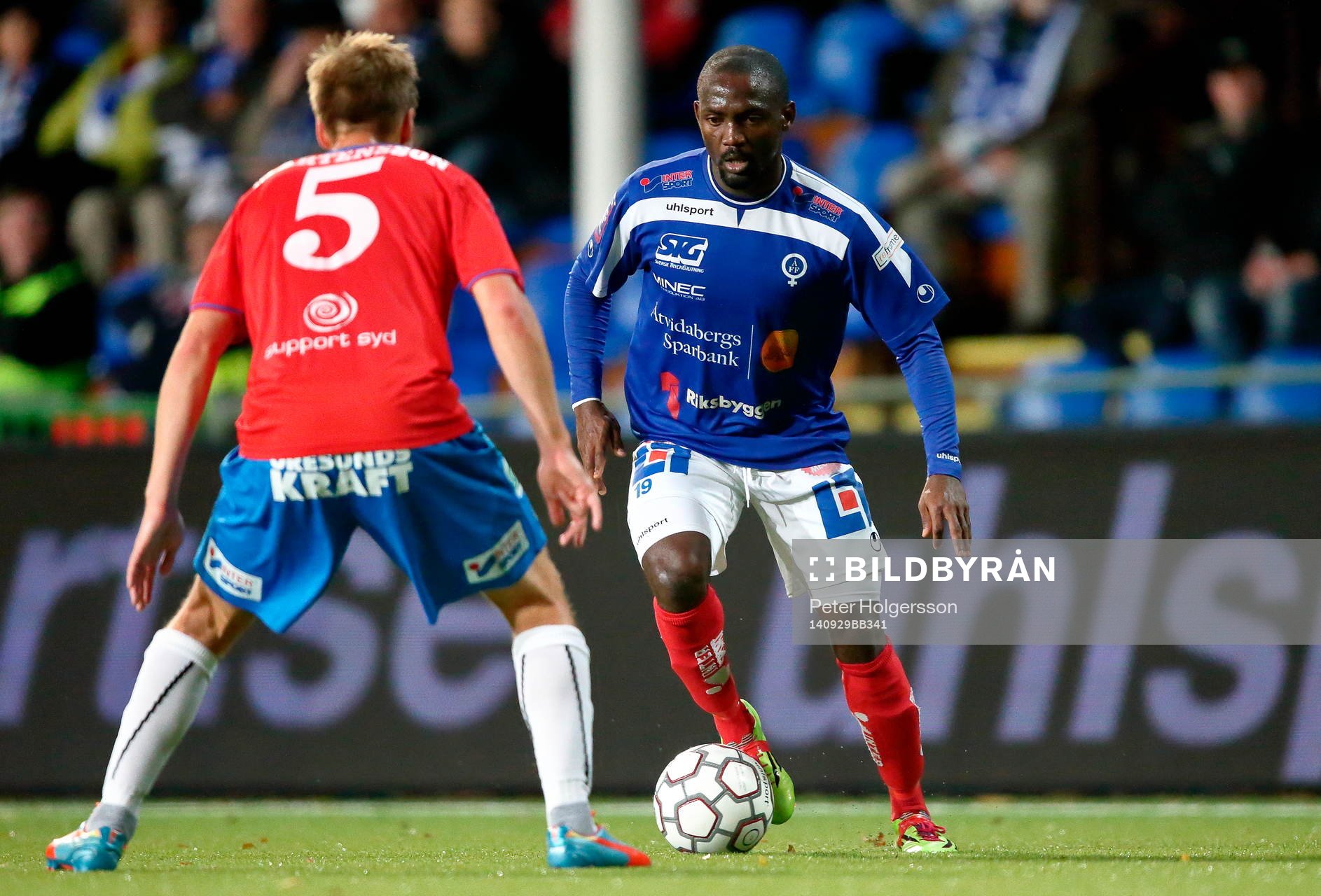 Helsingborgs Johan Mårtensson och Åtvidabergs John Owoeri