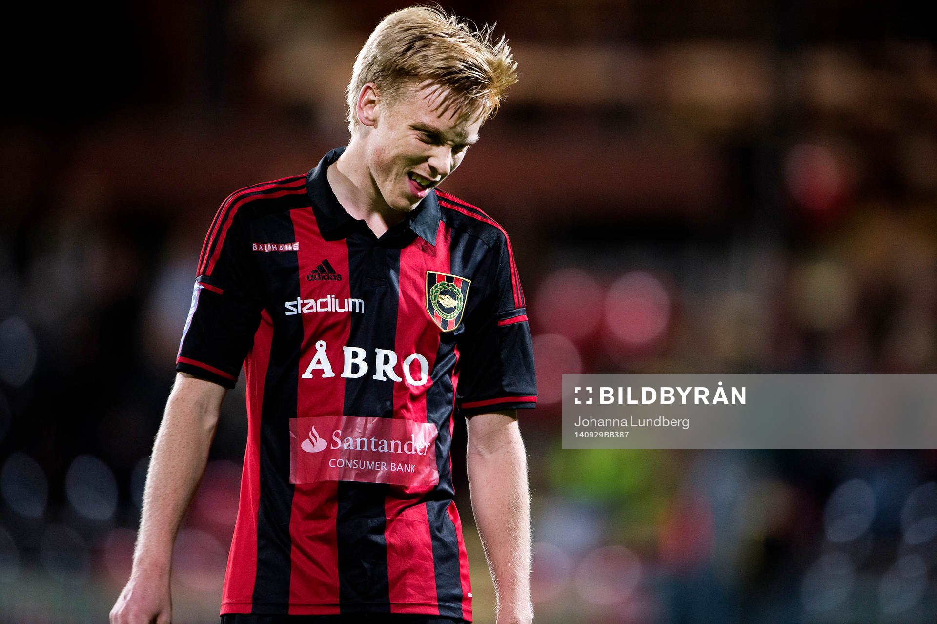 Brommapojkarnas Gustav Sandberg Magnusson under fotbollsmatchen i Allsvenskan mellan Brommapojkarna och Halmstad den 29 september 2014 i Stockholm.
