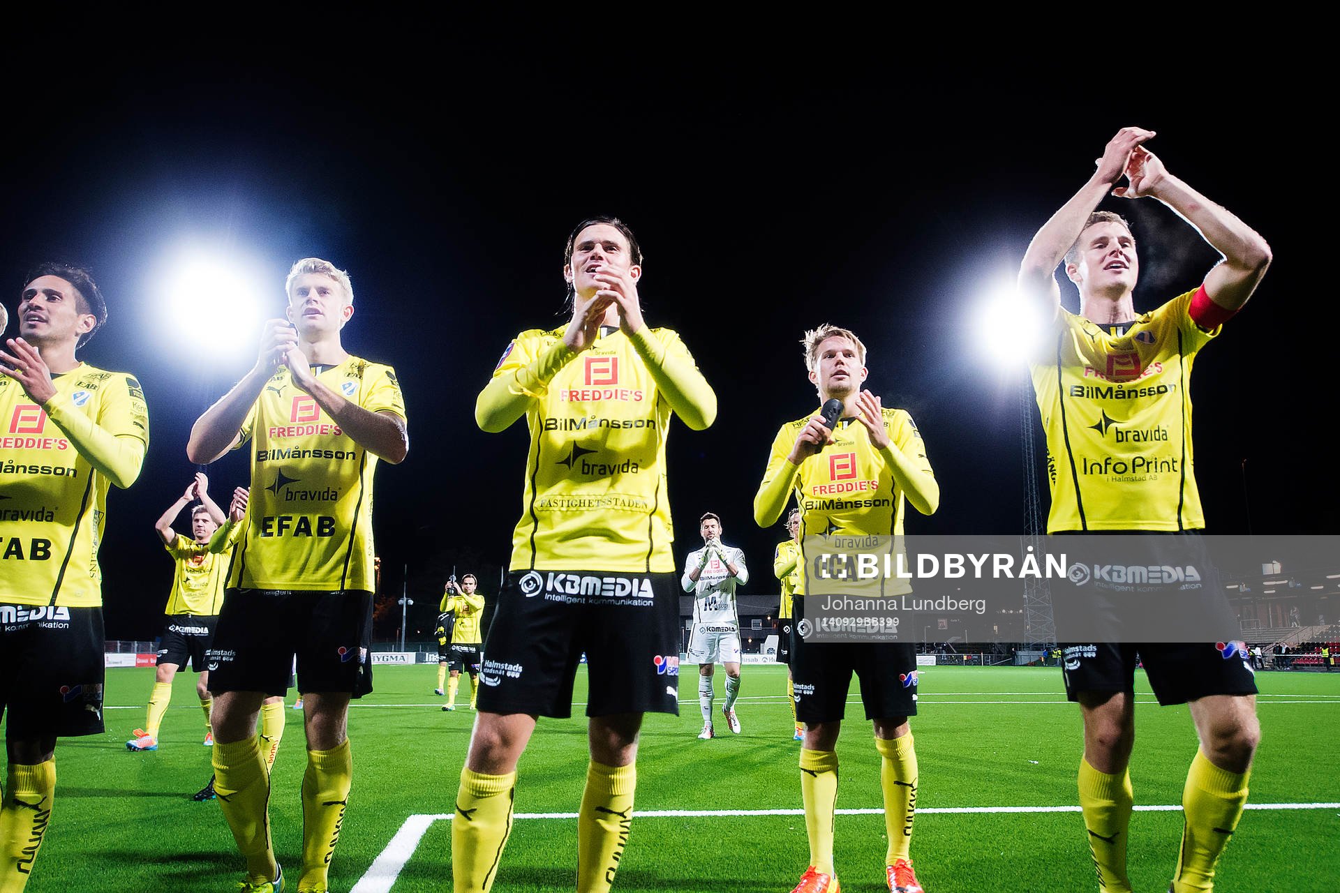 Halmstads spelare jublar
