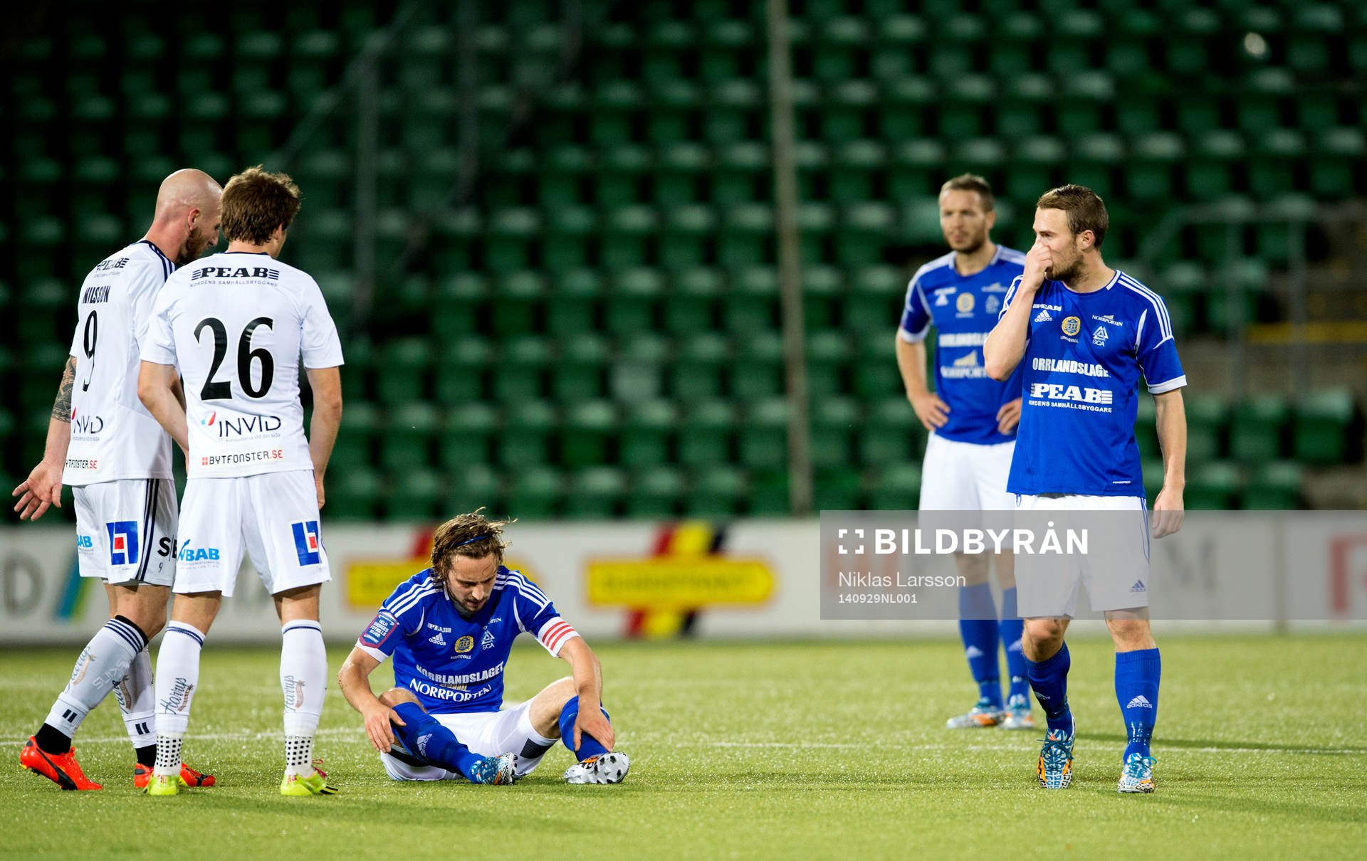 Sundsvalls Runar Sigurjonson och Kevin Walker deppar