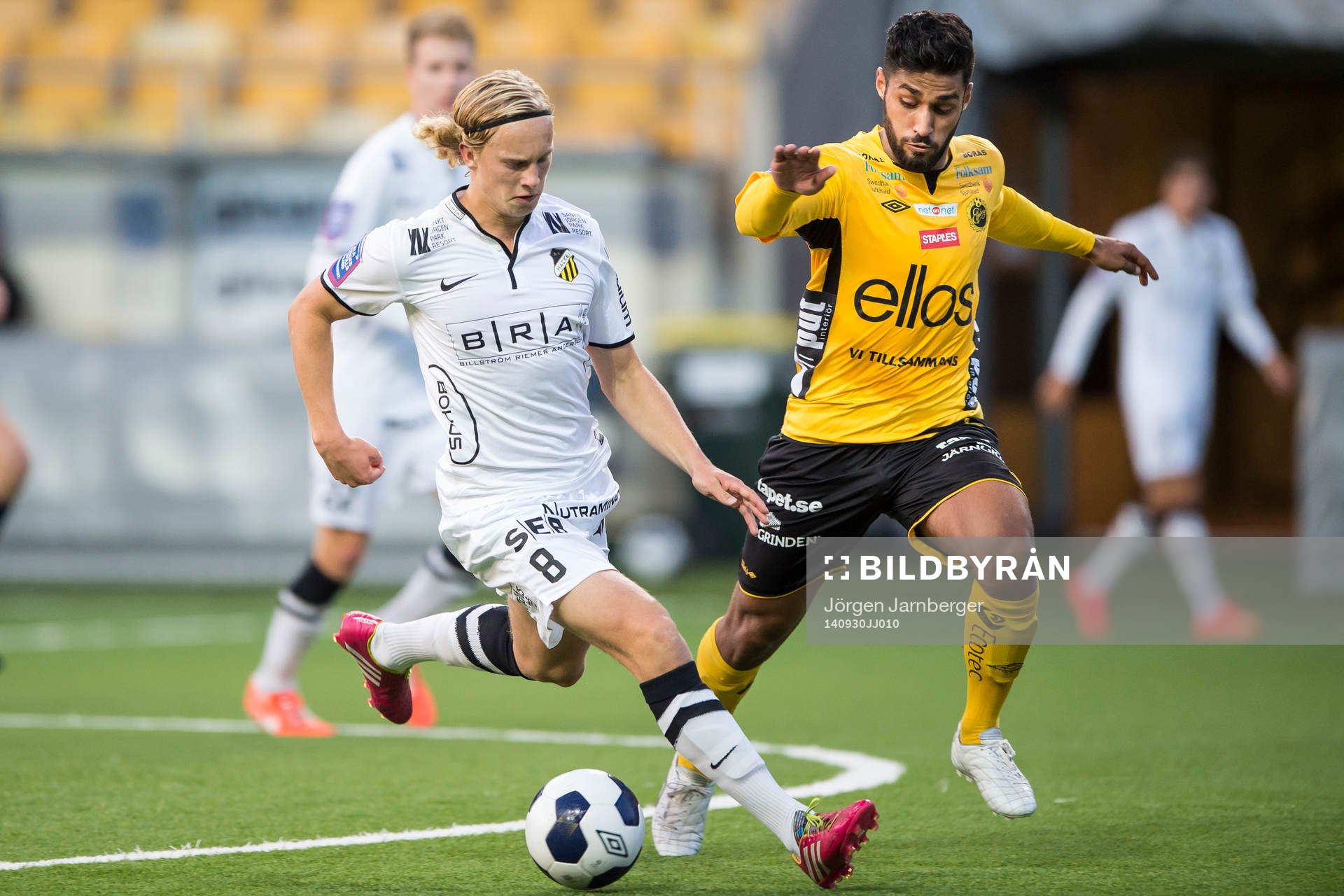 Häckens Gustav Berggren och Elfsborgs Arjan Mostafa