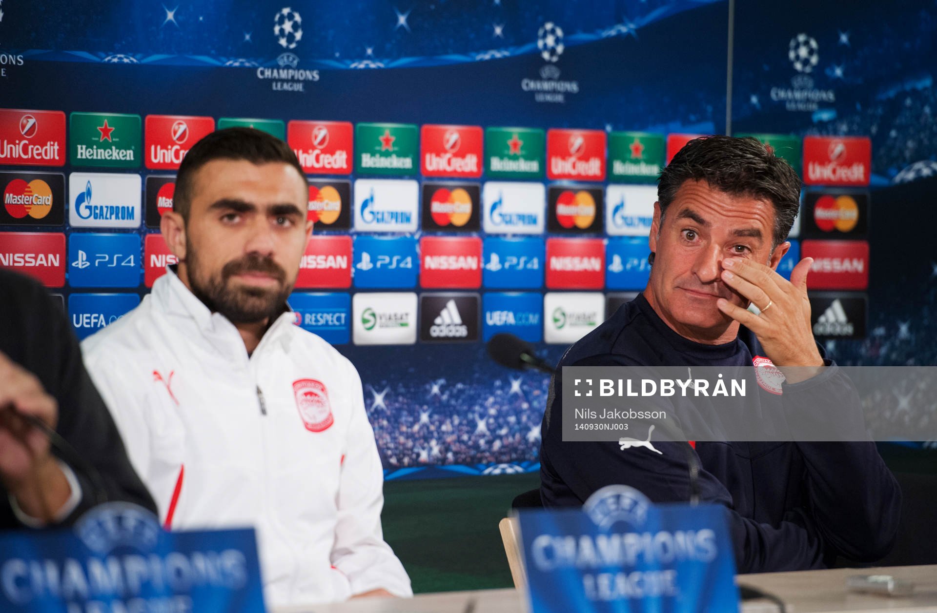 Olympiakos Giannis Maniatis och tränare José Miguel