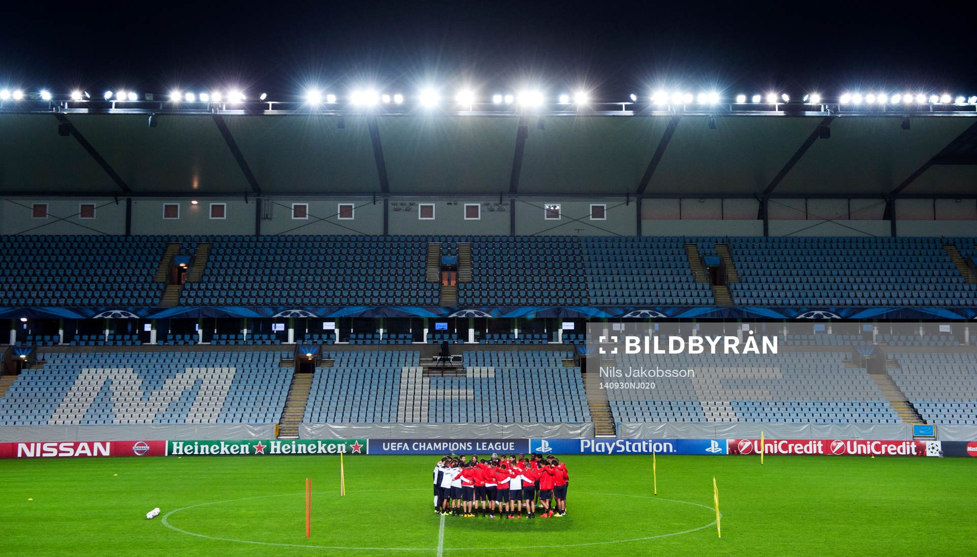Olympiakos samlar sig innan träning