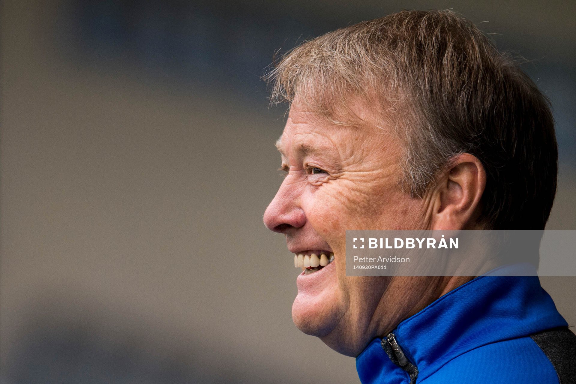Malmö FFs tränare Åge Hareide skrattar