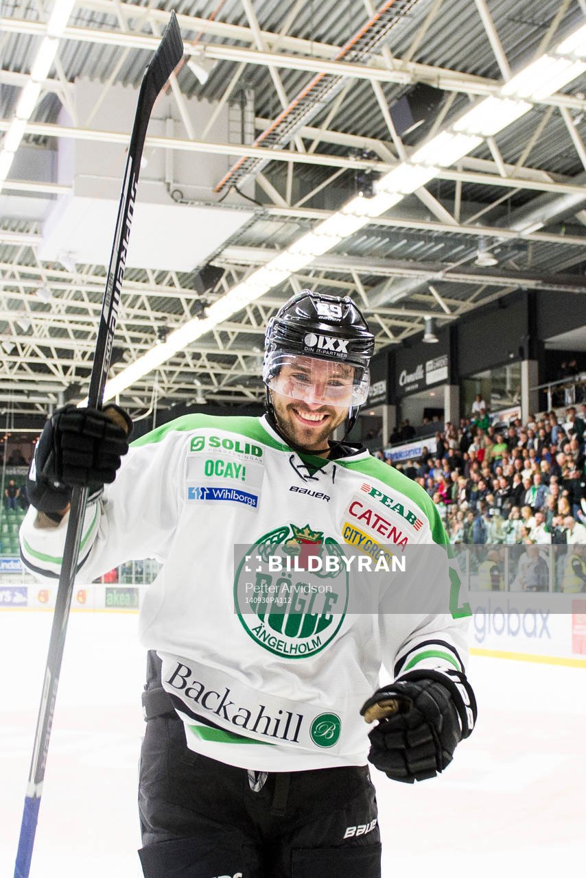 Rögles Jens Hellgren jublar
