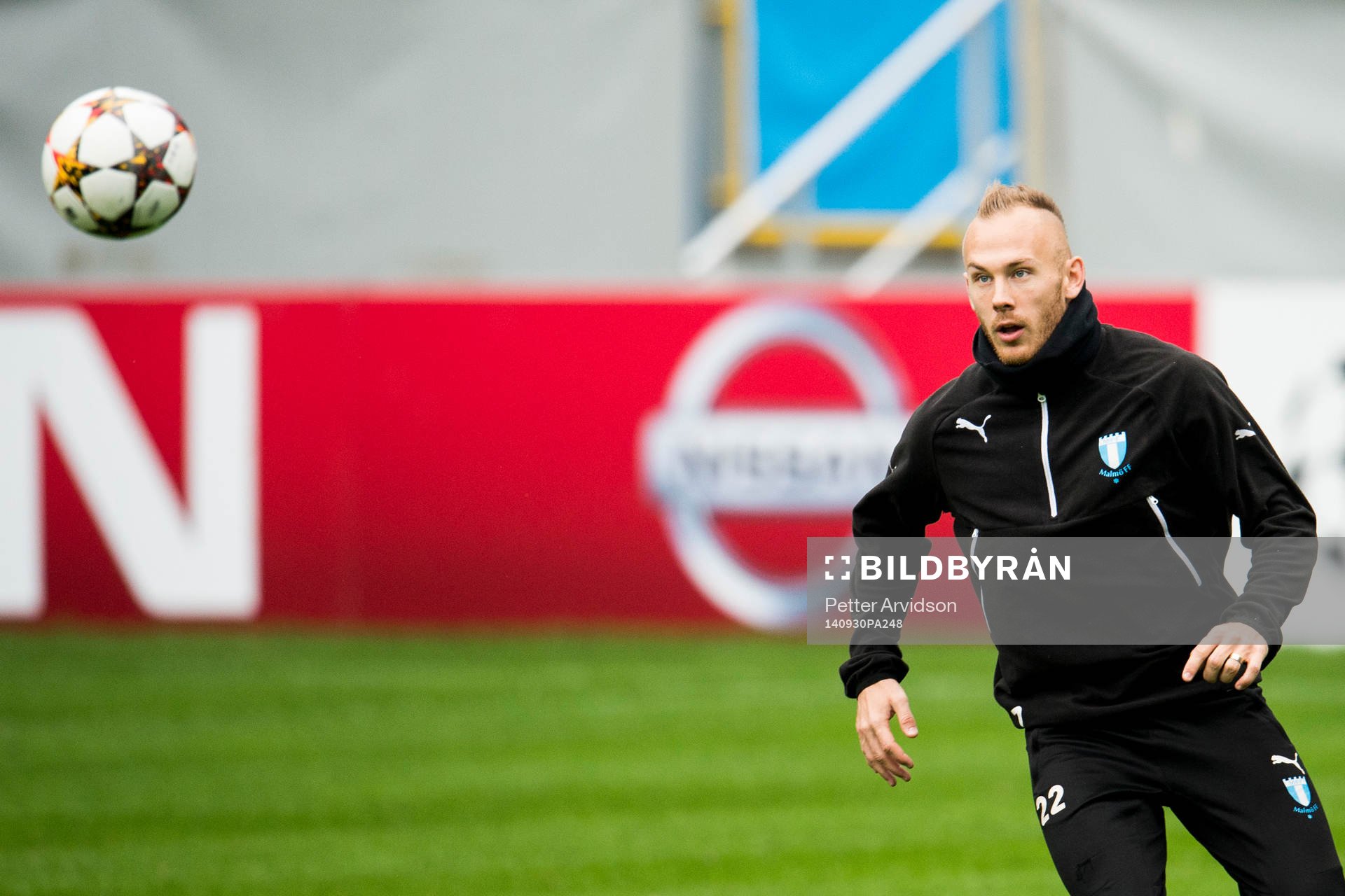 Malmö FFs Magnus Eriksson under en träning den 30 september 2014 i Malmö.