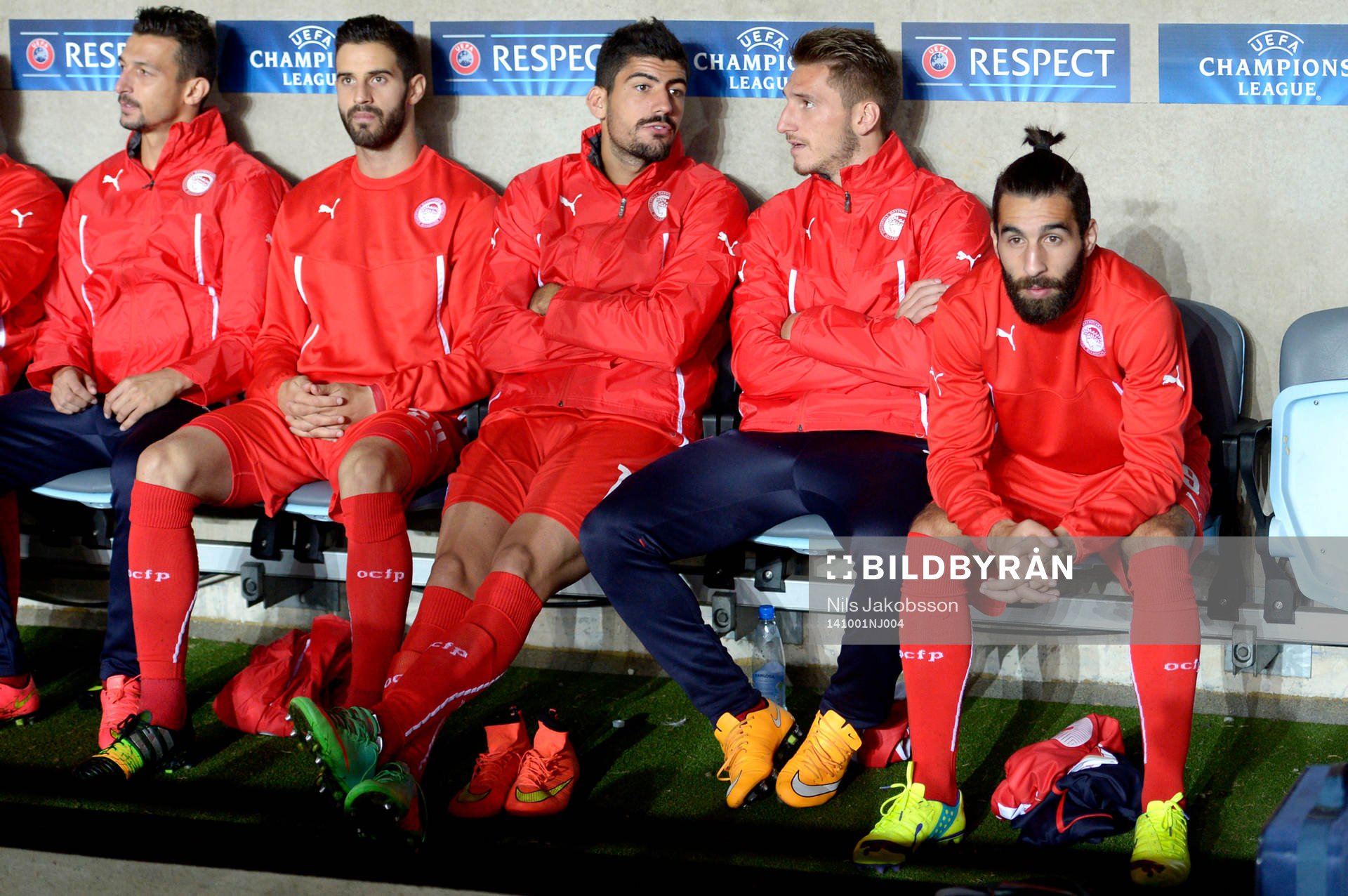 Olympiacos Jimmy Durmaz på bänken