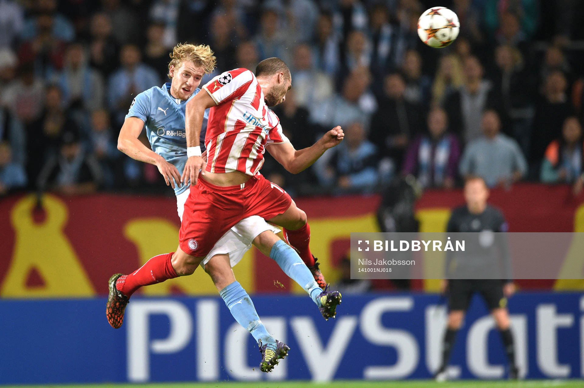 Malmö FFs Filip Helander och Olympiacos Pajtim Kasami