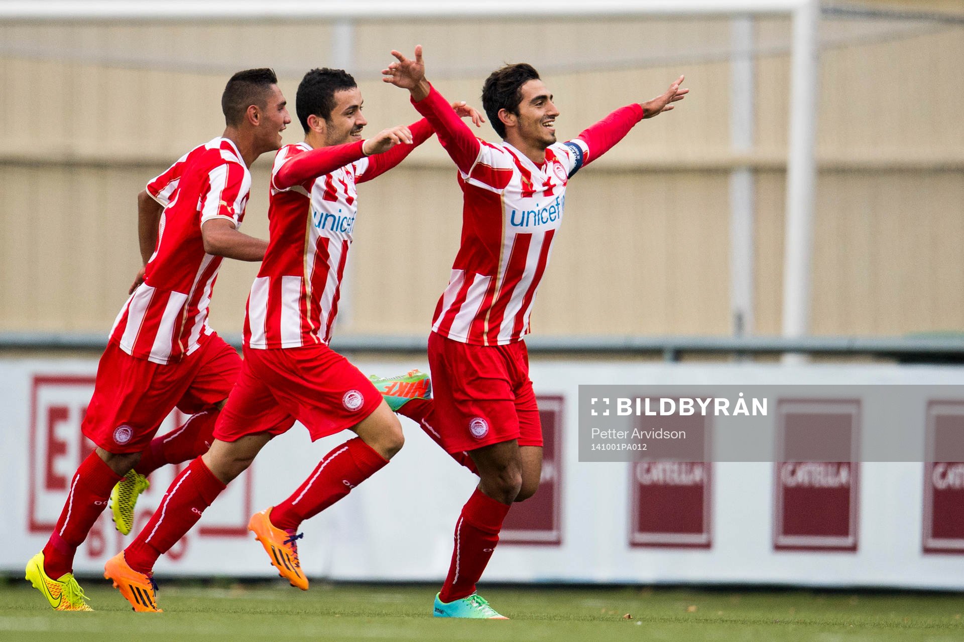 Olympiakos Nikolaos Vergos (th) jublar