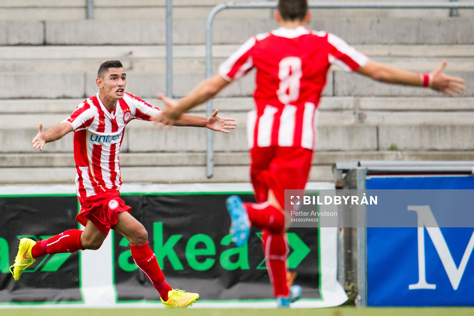 Olympiakos Qazim Laci jublar