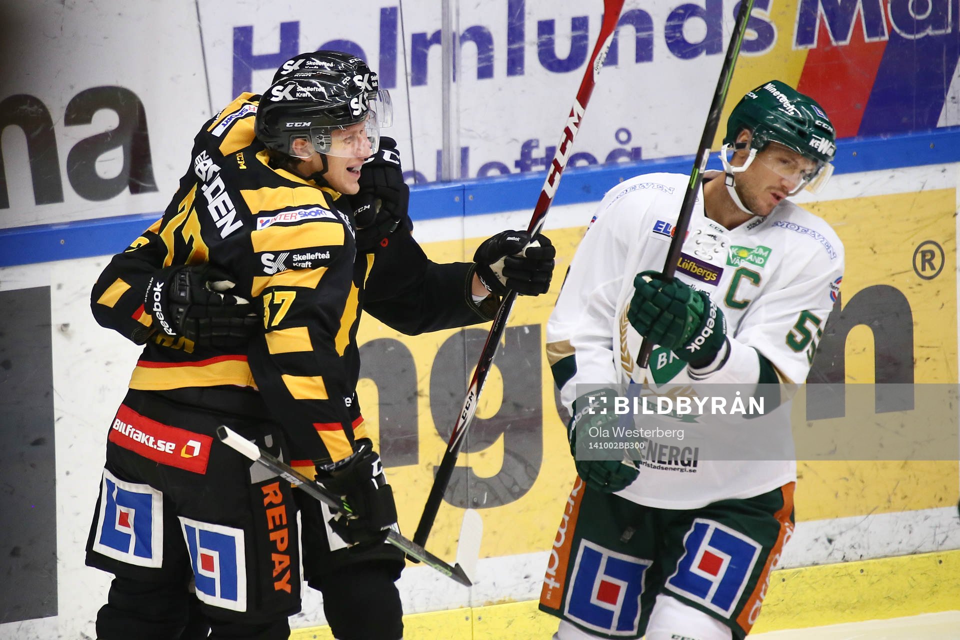 Skellefteås John Norman jublar med Adam Pettersson