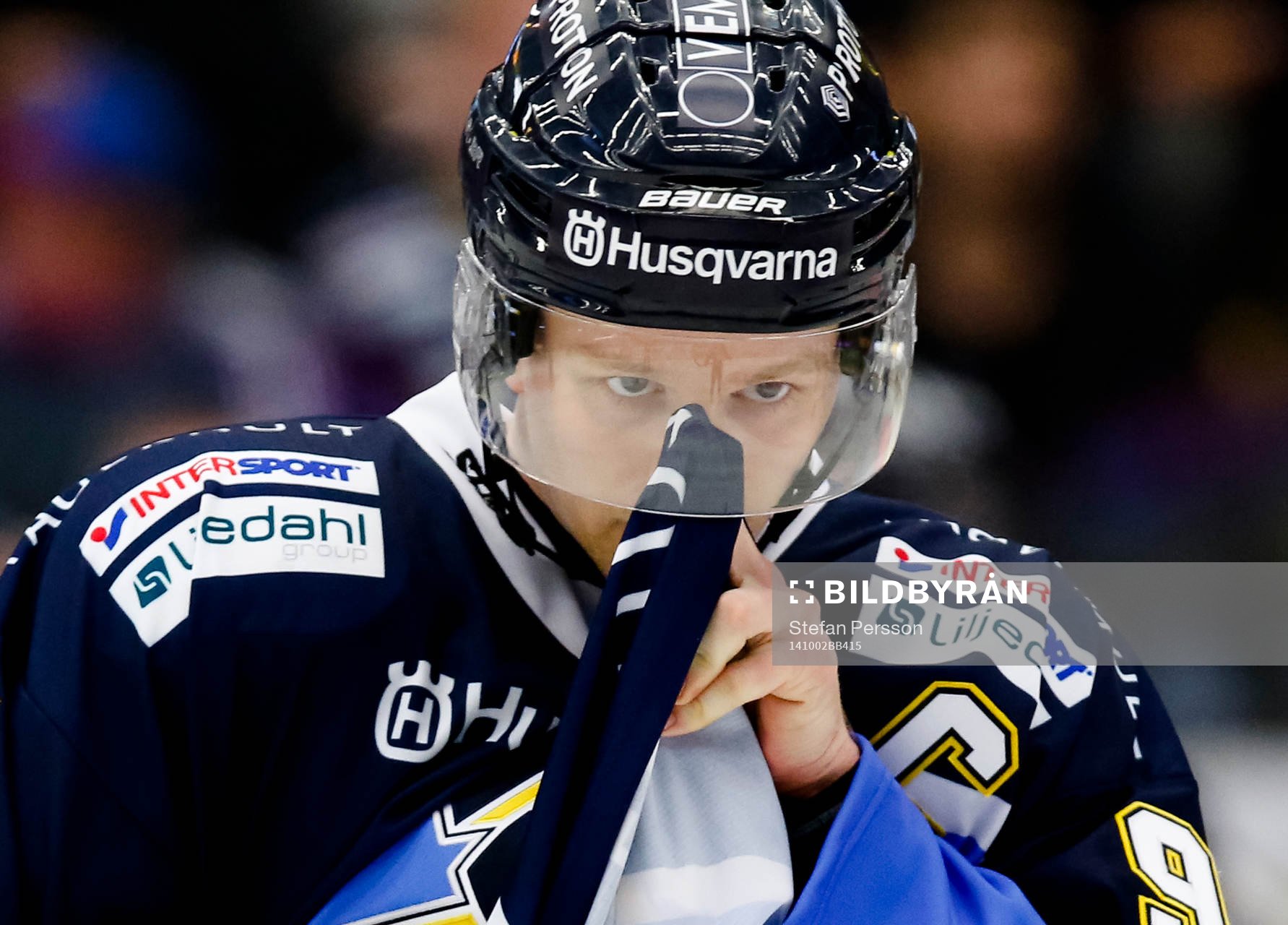 s Ted Brithén torkar visiret