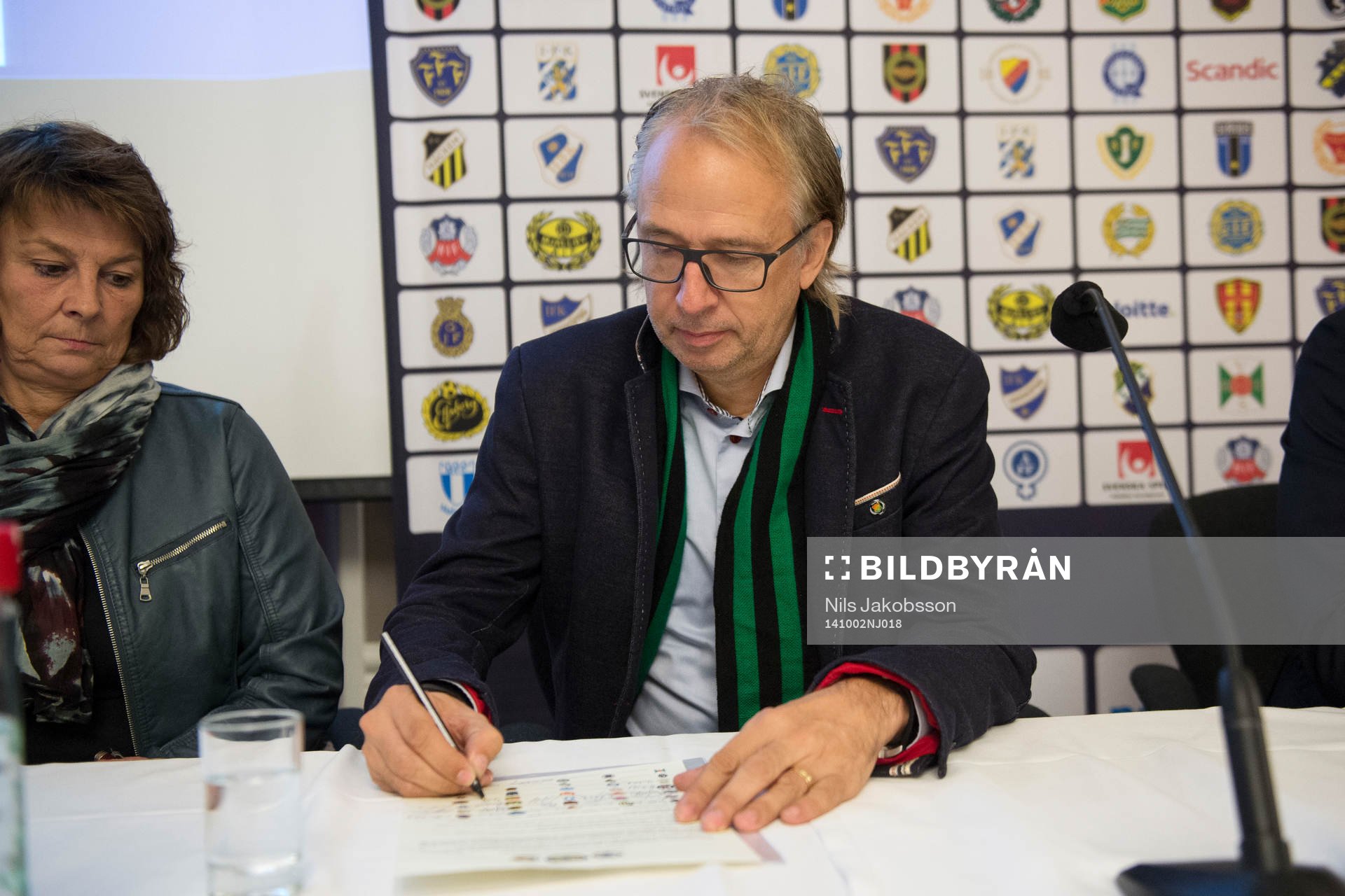 Tomas Andersson, ordförande GAIS, när en ny uppförandekod för samtliga 32 elitföreningar presenterades och signerades den 2 oktober 2014 i Malmö.