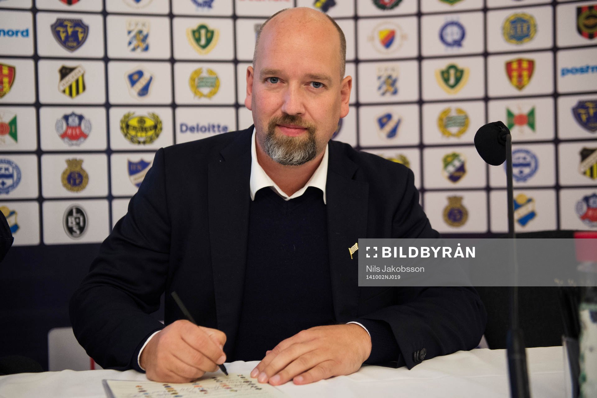 Henrik Kindlund, klubbchef Hammarby, när en ny