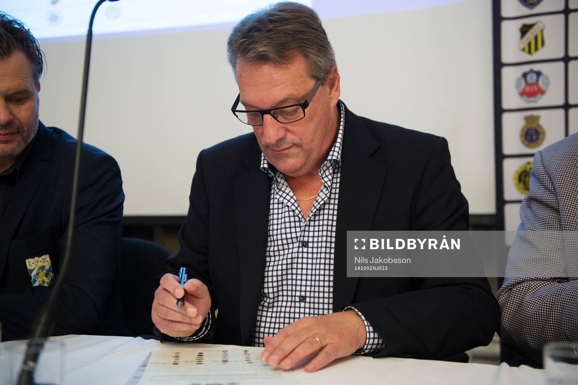 Claes Ohlsson, ordförande Helsingborg, när en ny