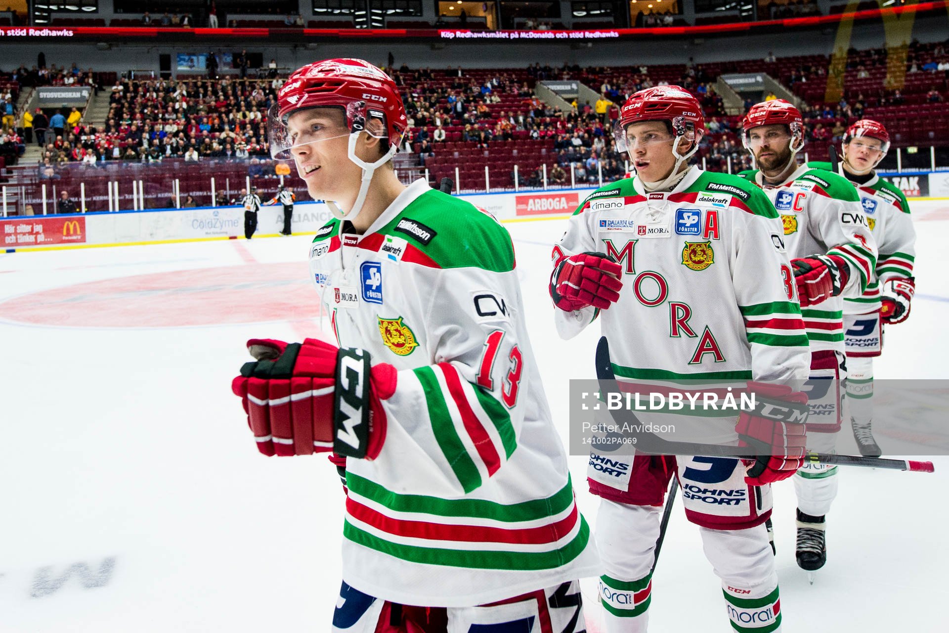 Moras Emil Bejmo, Lukas Bengtsson och Kevin Mitchell jublar