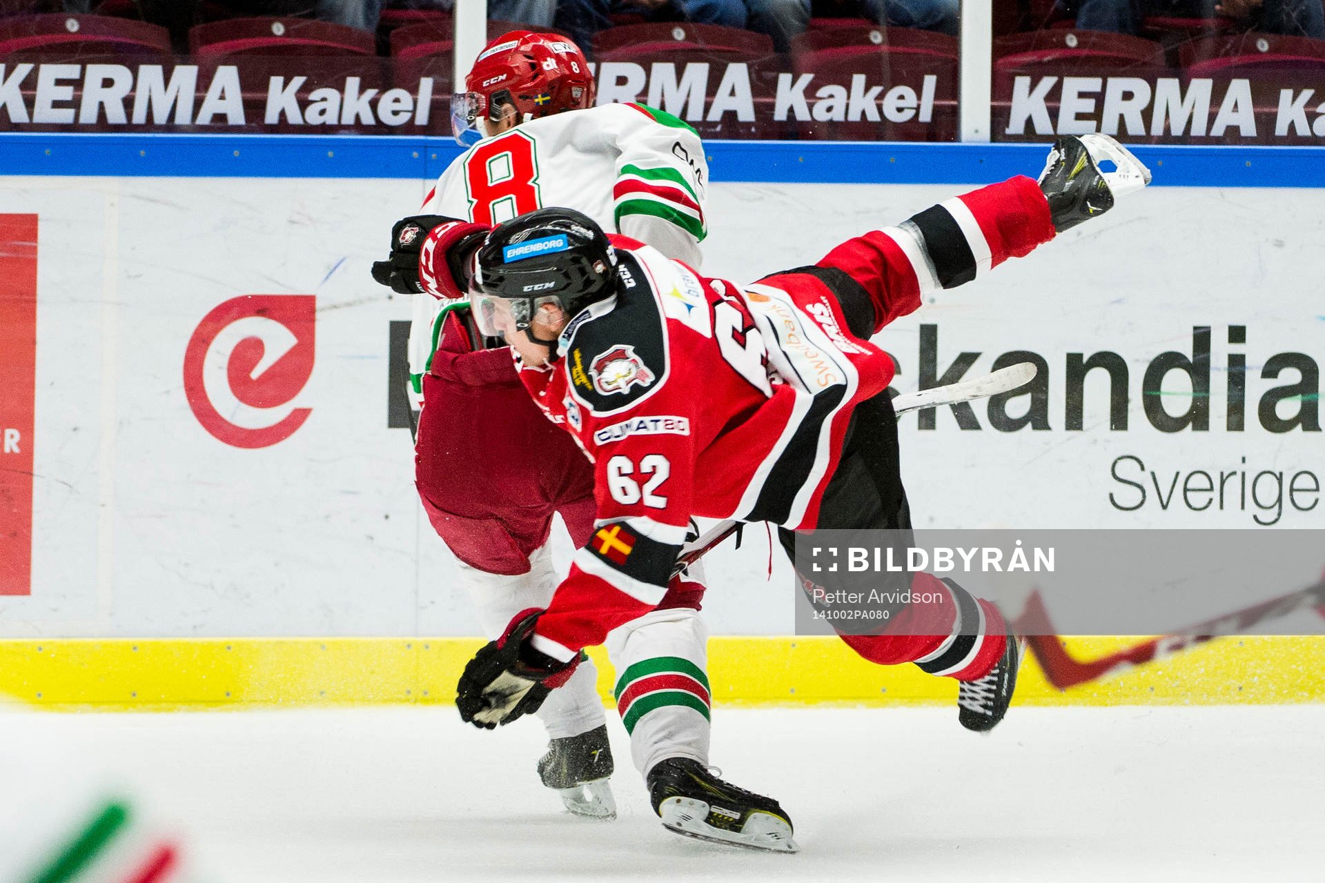 Malmö Redhawks Jens Jakobs faller