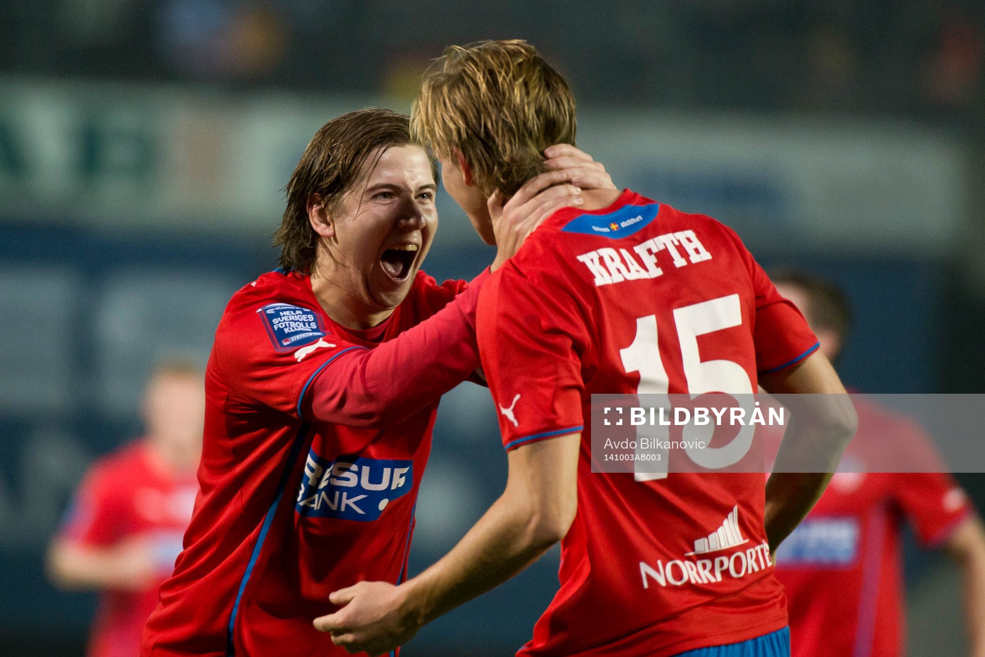 Helsingborgs Emil Krafth och Darijan Bojanic  jublar
