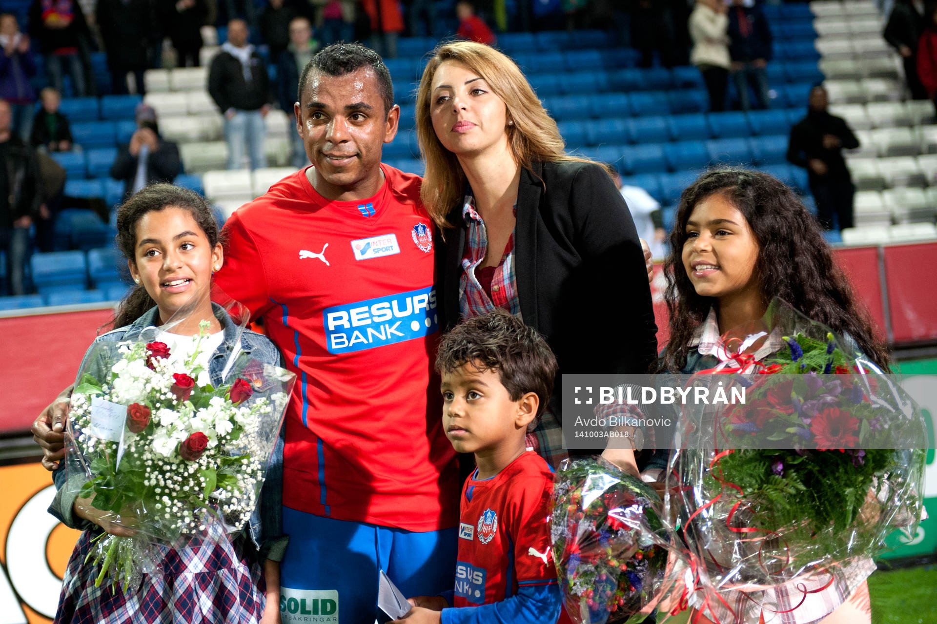 Helsingborgs Álvaro Santos avtackning här med familjen