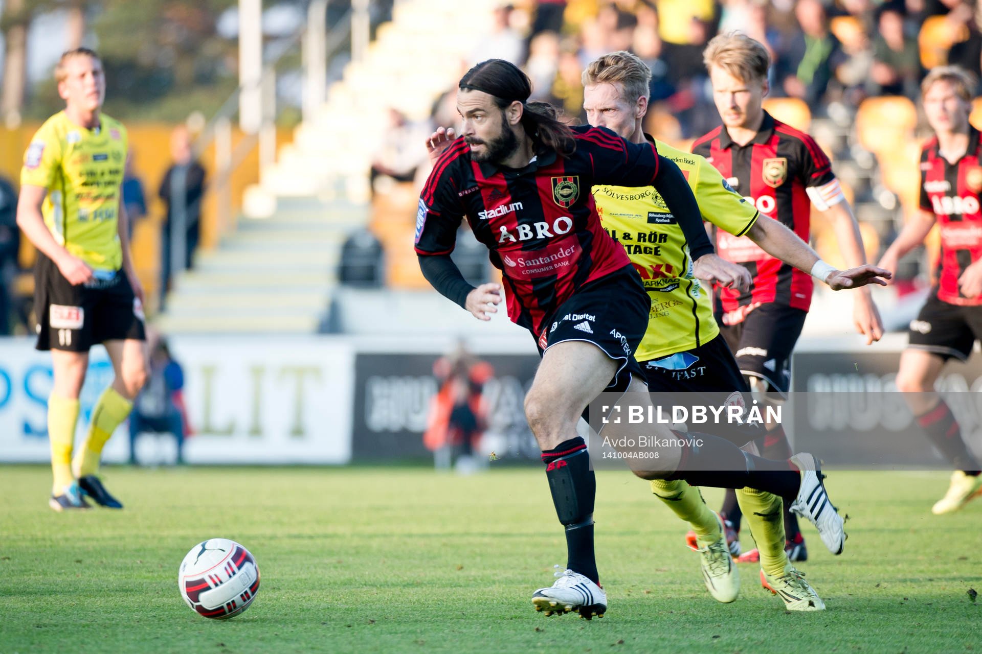 Brommapojkarna Andreas Eriksson under fotbollsmatchen i Allsvenskan mellan Mjällby och Brommapojkarna den 4 Oktober 2014 i Mjällby.