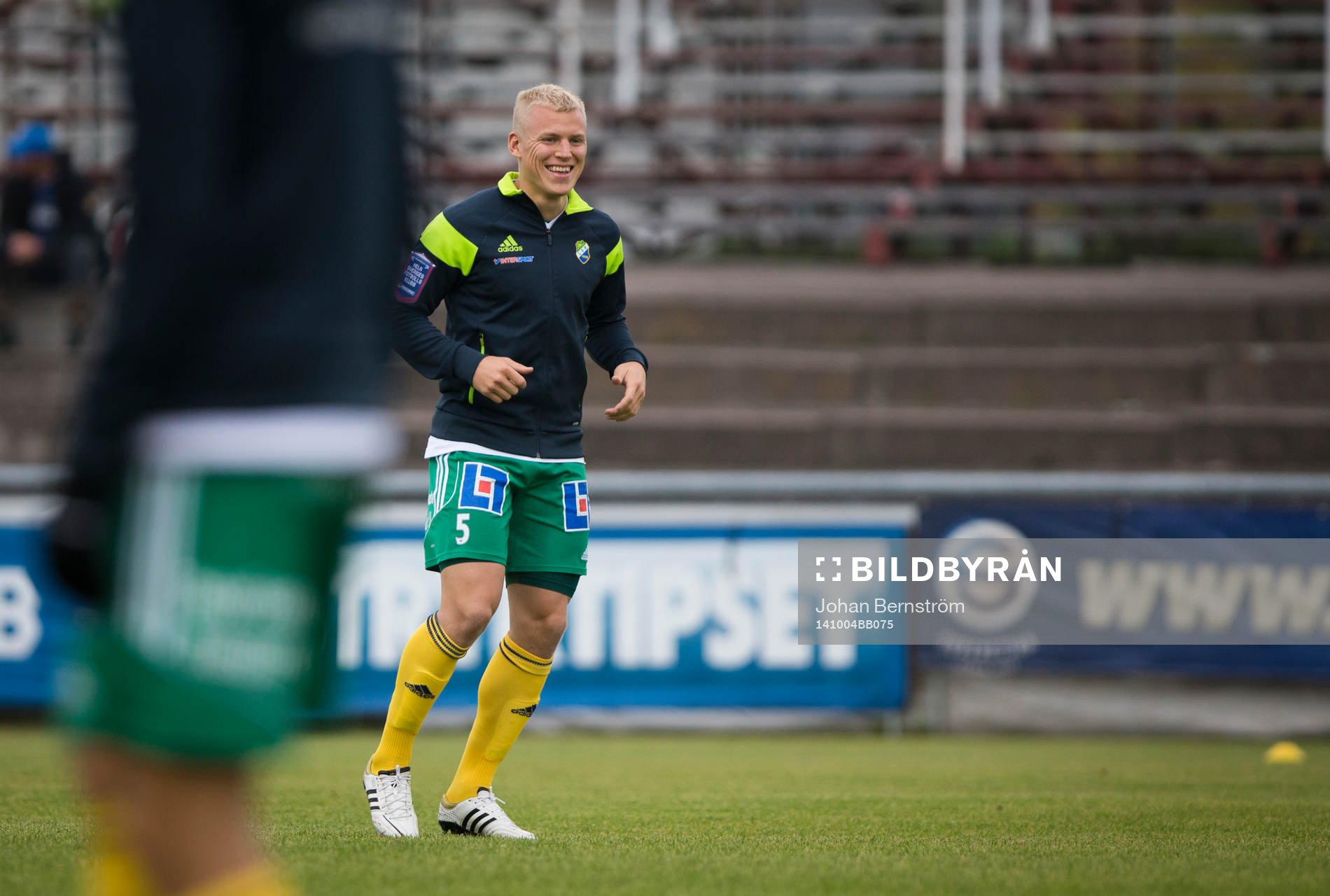 Ljungskiles Petter Björlund mellan Degerfors och