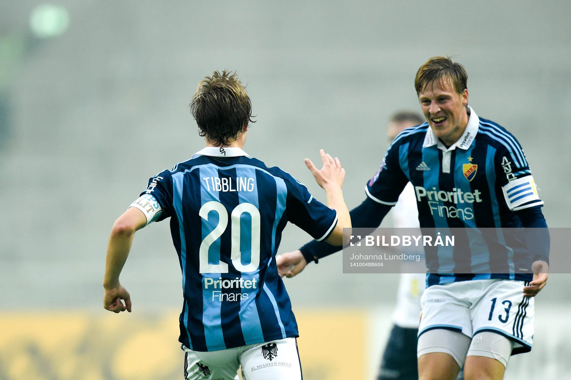 Djurgårdens Simon Tibbling och Emil Bergström  jublar