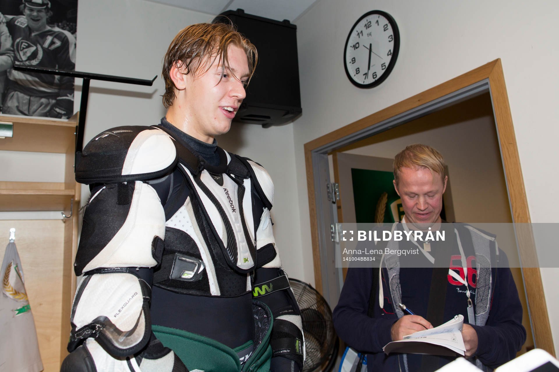 Färjestads Victor Ejdsell med pucken