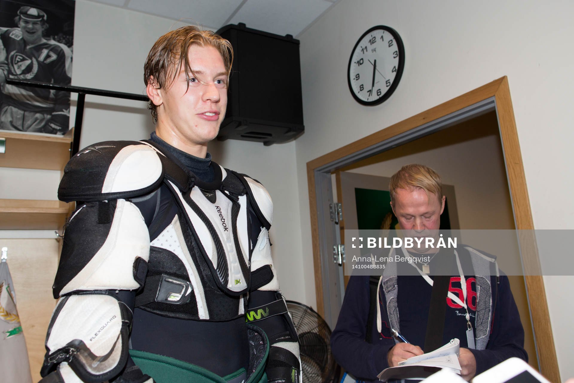 Färjestads Victor Ejdsell med pucken