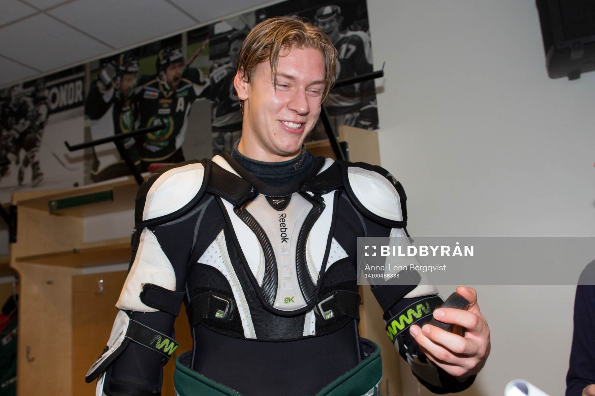 Färjestads Victor Ejdsell med pucken