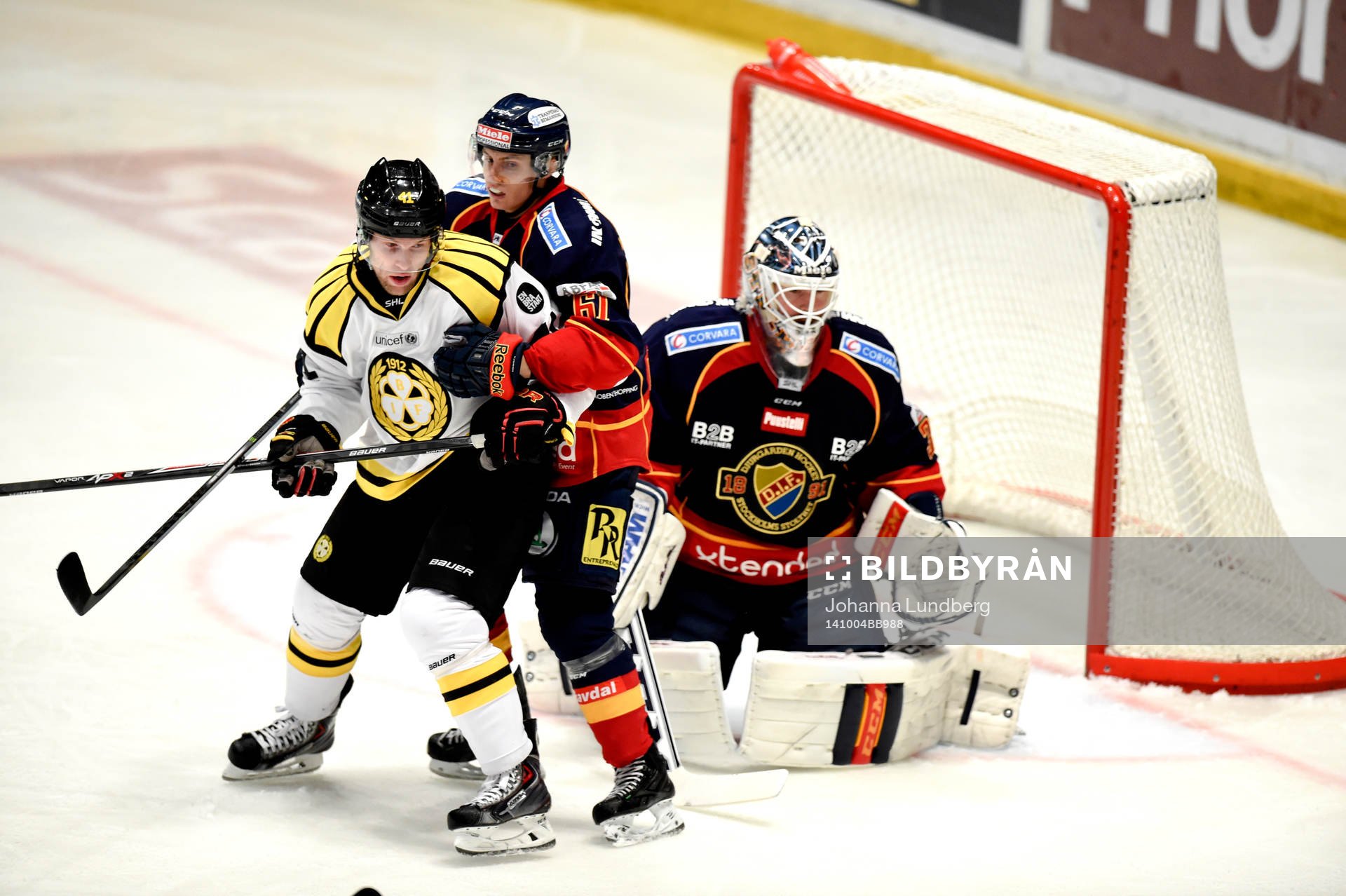 Brynäs Greg Scott och Djurgårdens Markus Ljungh och